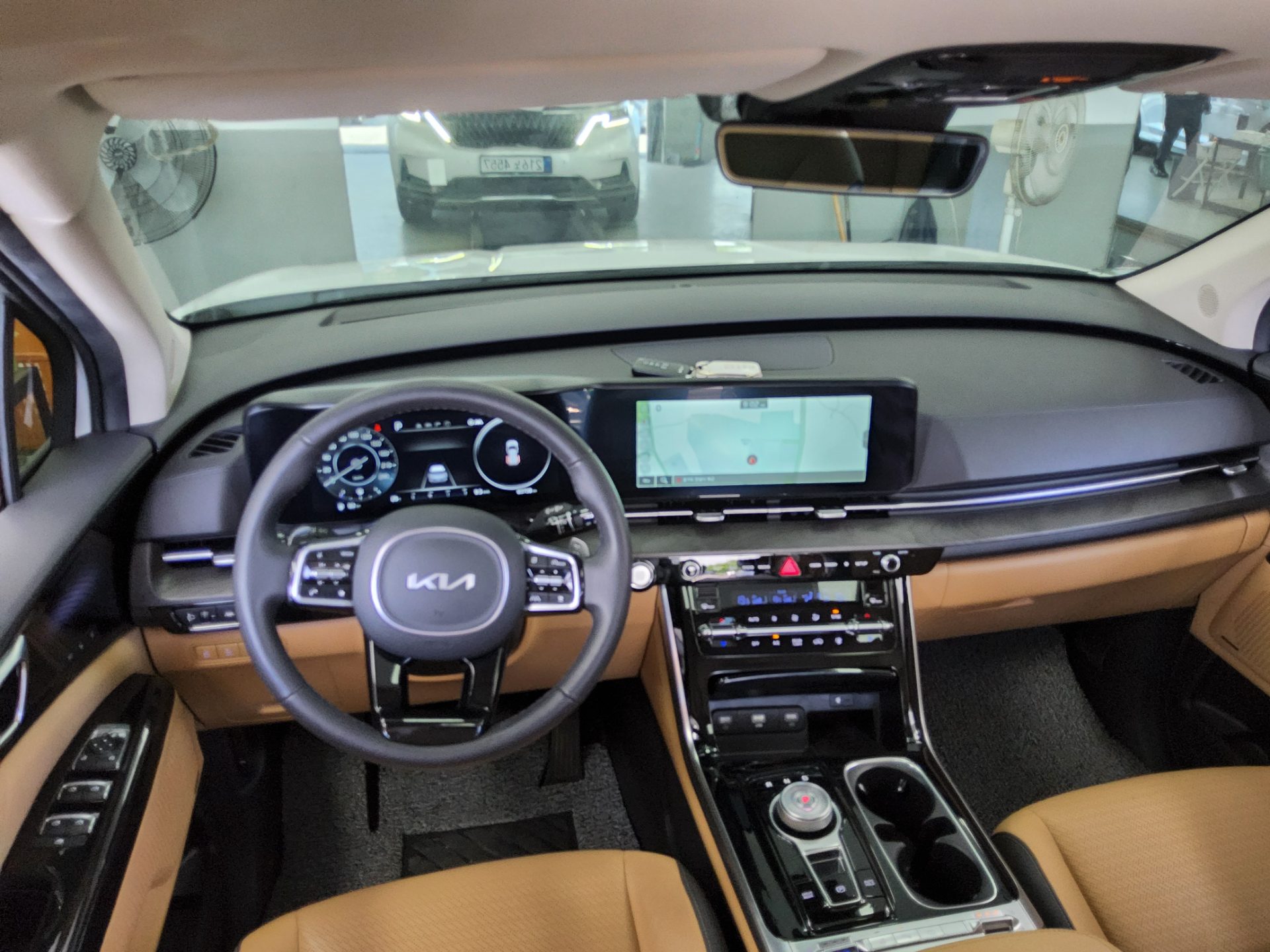 2023 - kia carnival