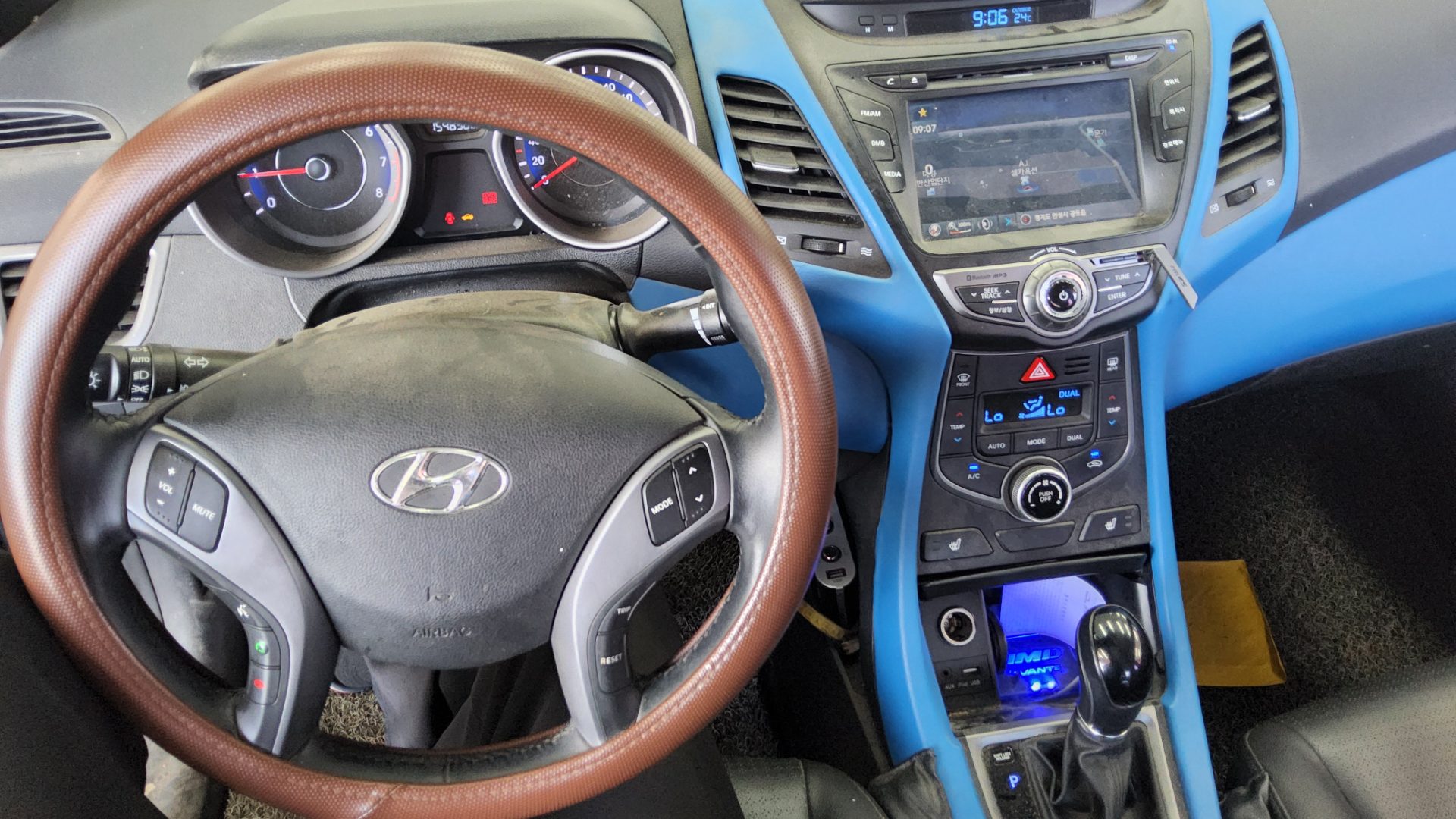 2015 - hyundai avante