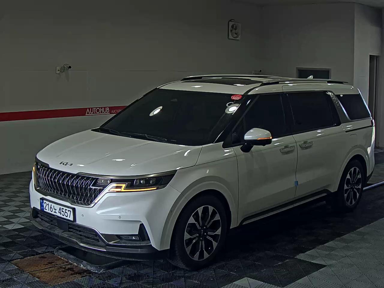 KIA CARNIVAL (KA4)