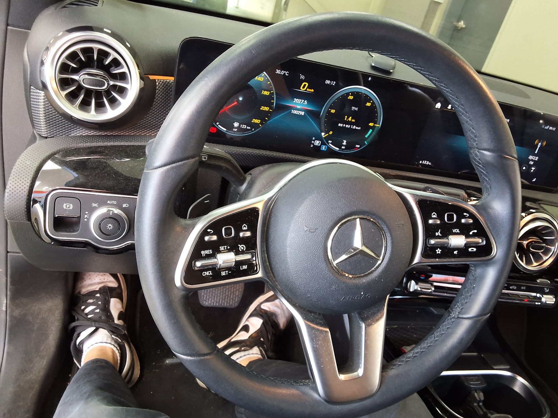 2021 - mercedes-benz a220
