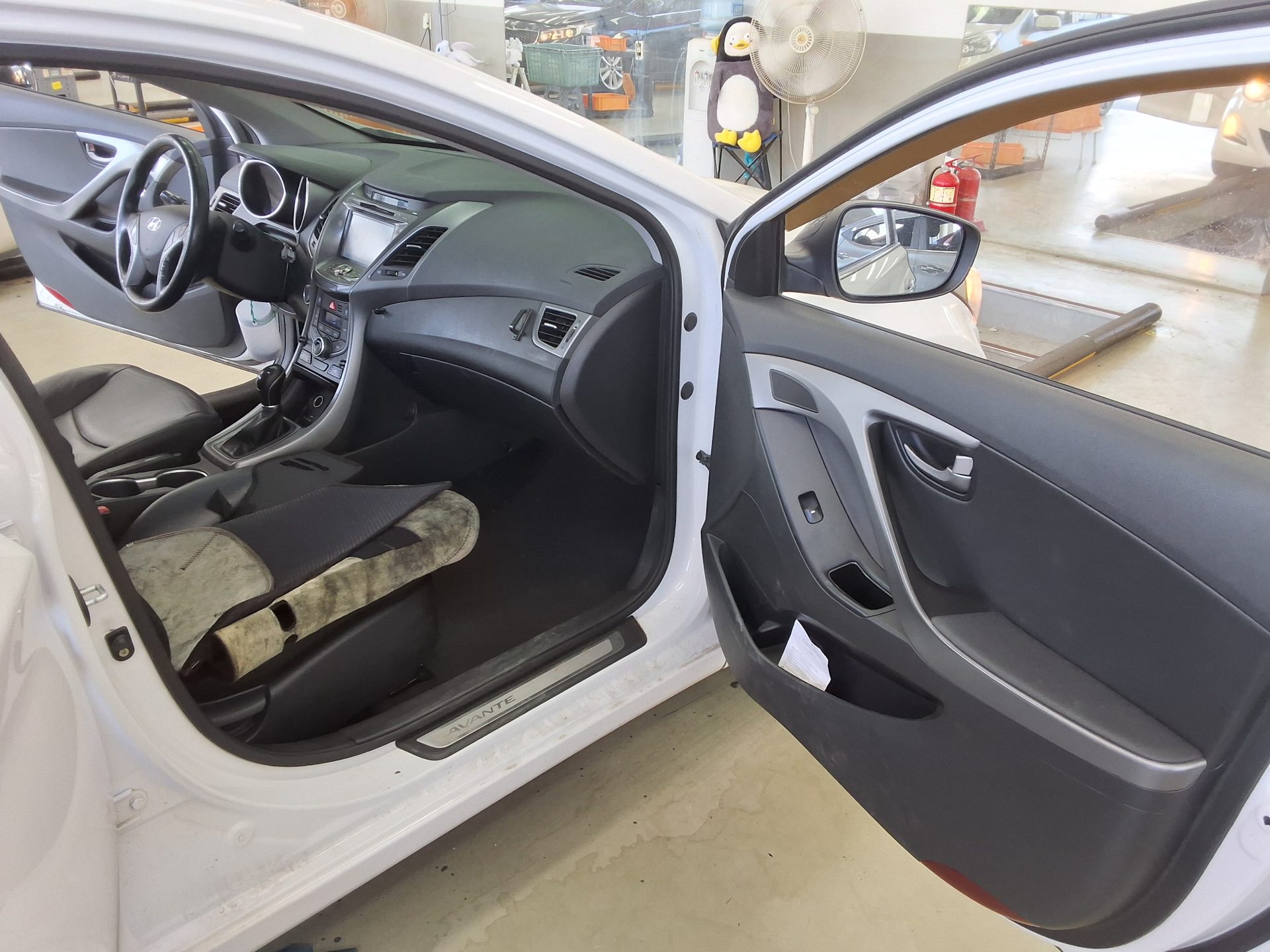 2014 - hyundai avante