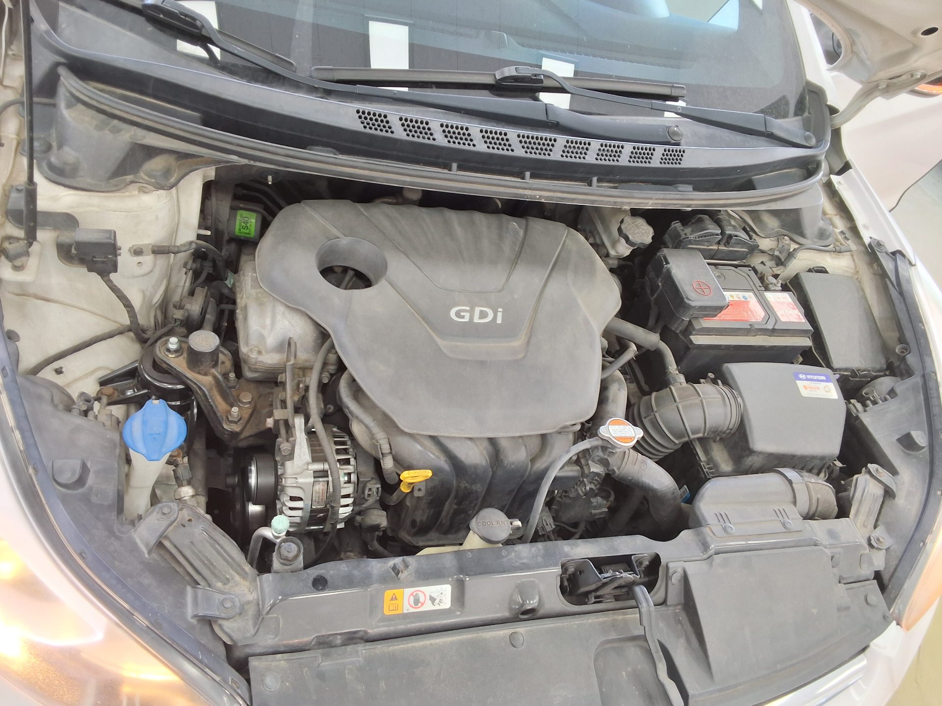 2014 - hyundai avante