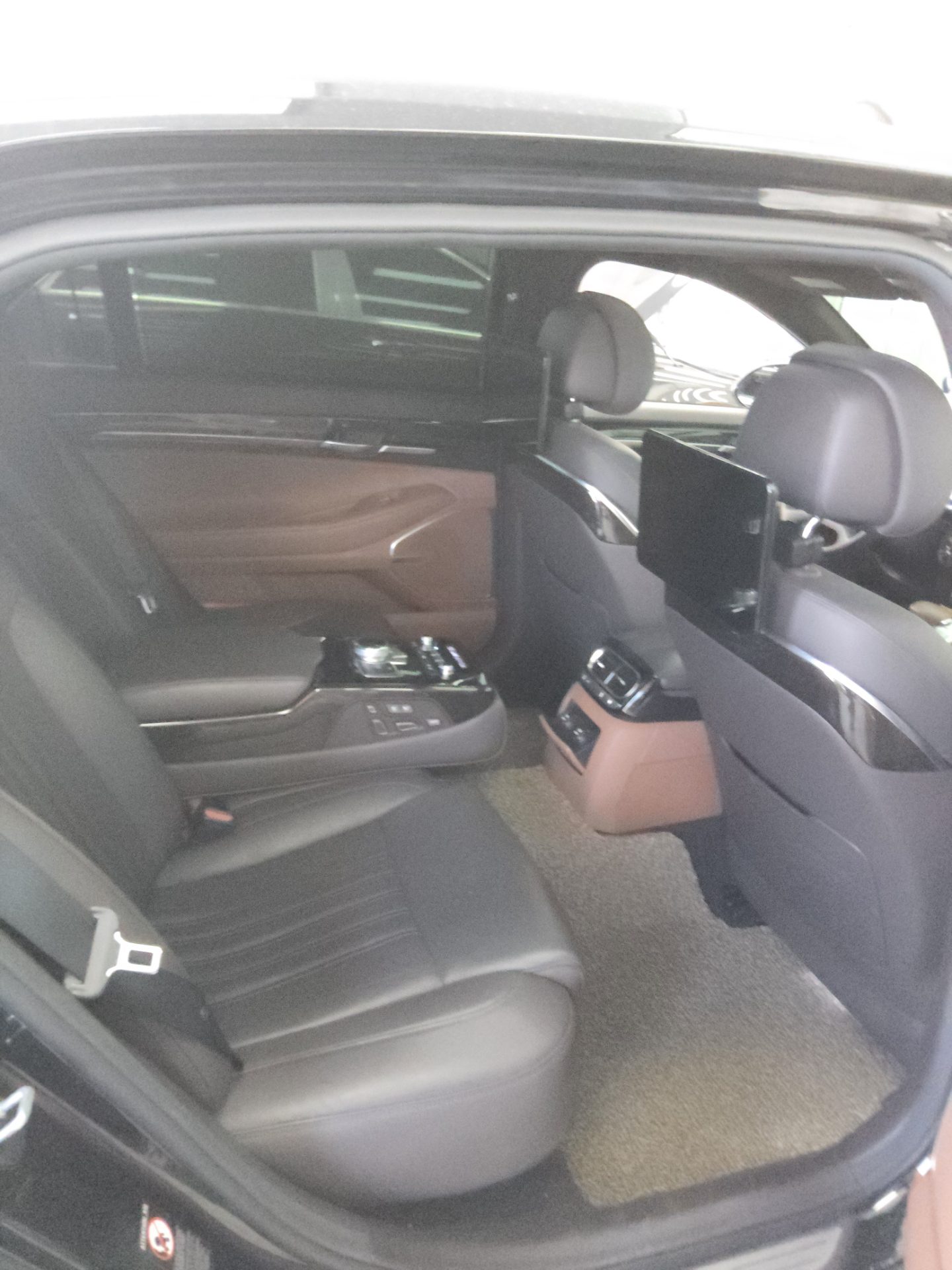 2019 - genesis g90