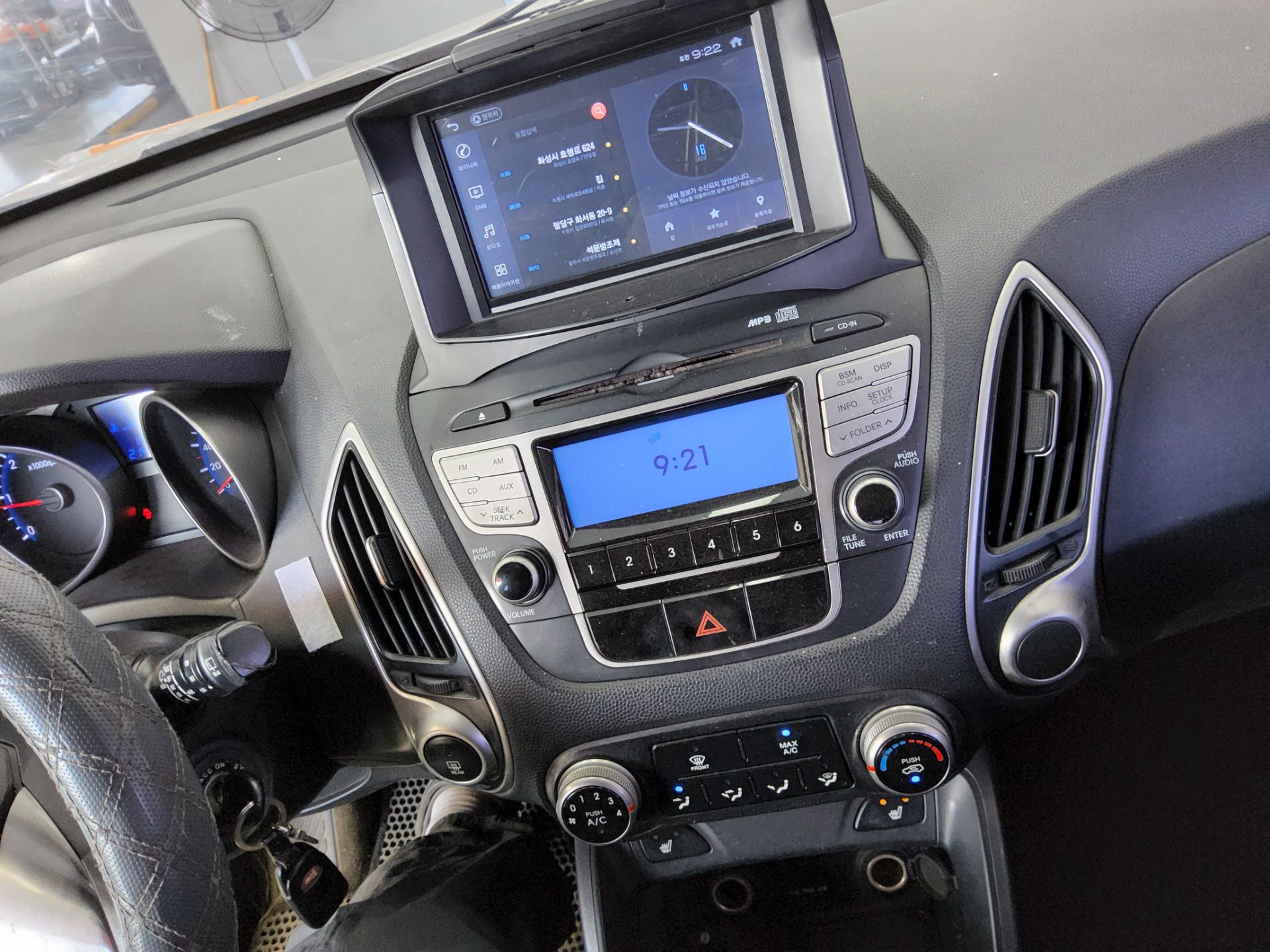 2010 - hyundai tucson