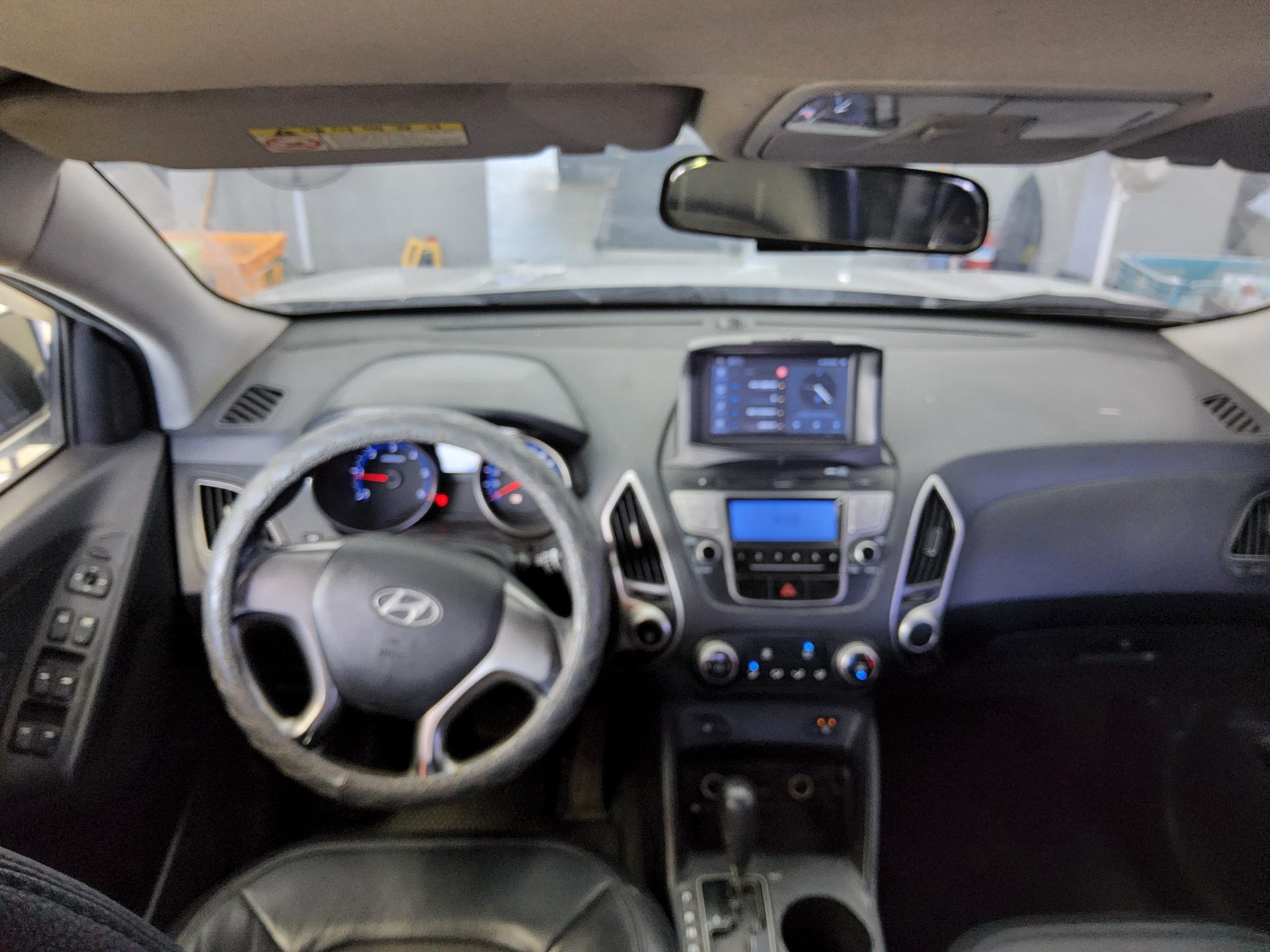 2010 - hyundai tucson