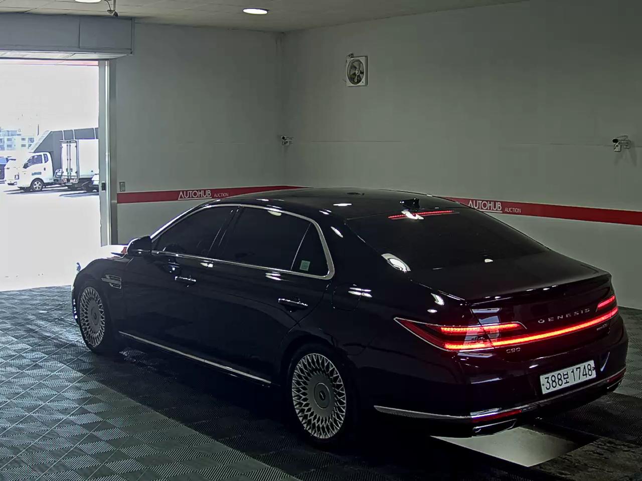 2019 - genesis g90