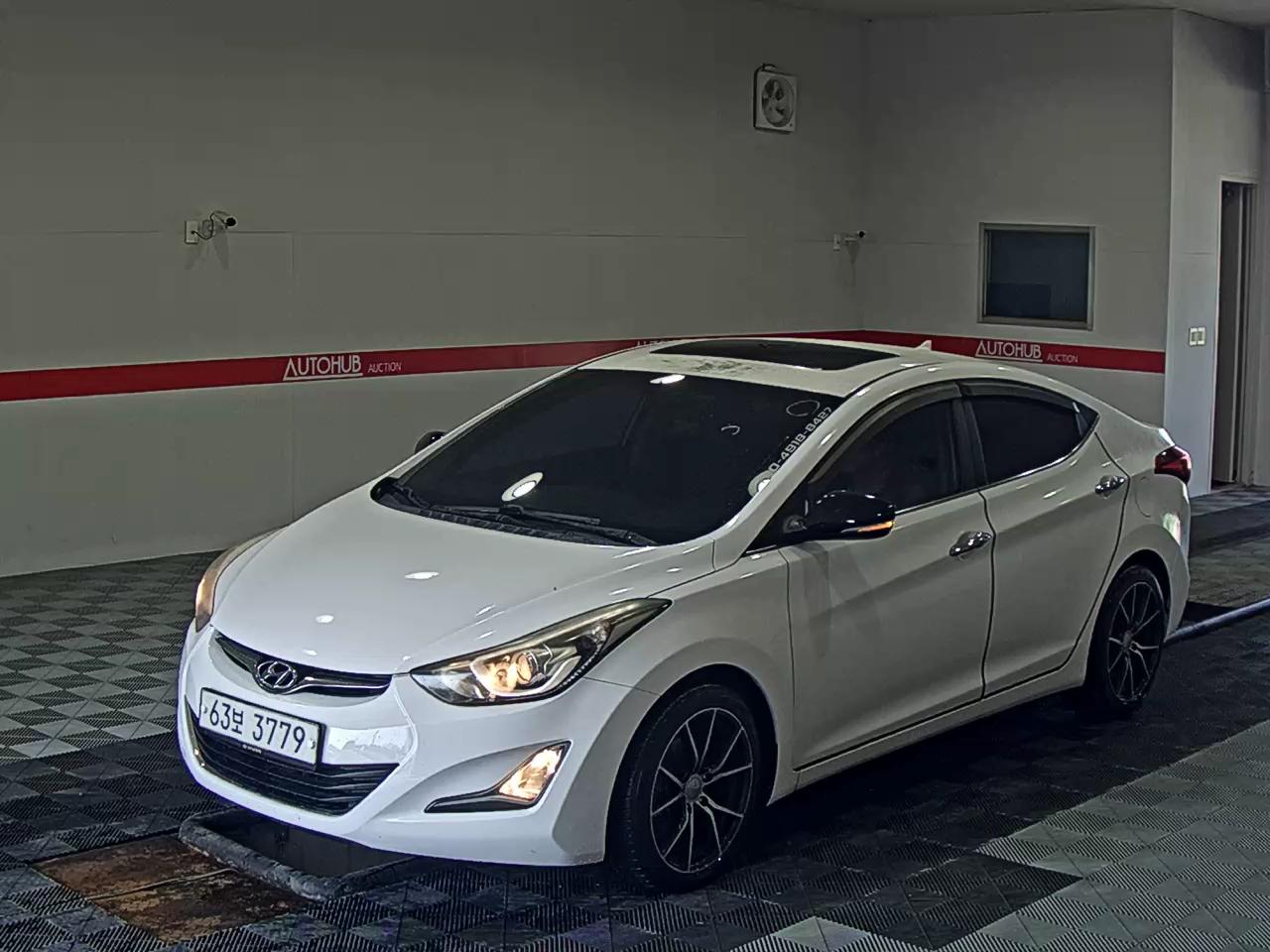 2014 - hyundai avante