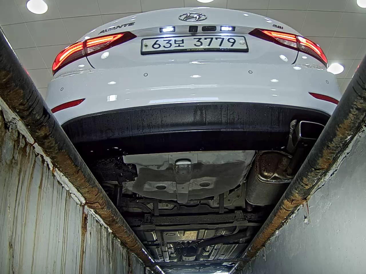 2014 - hyundai avante