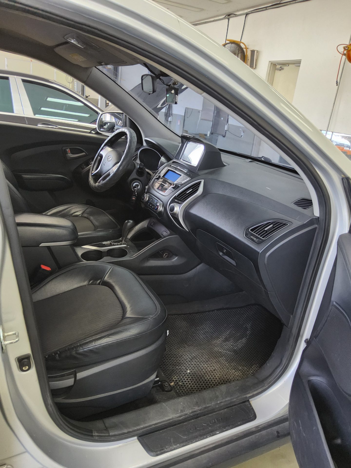 2010 - hyundai tucson