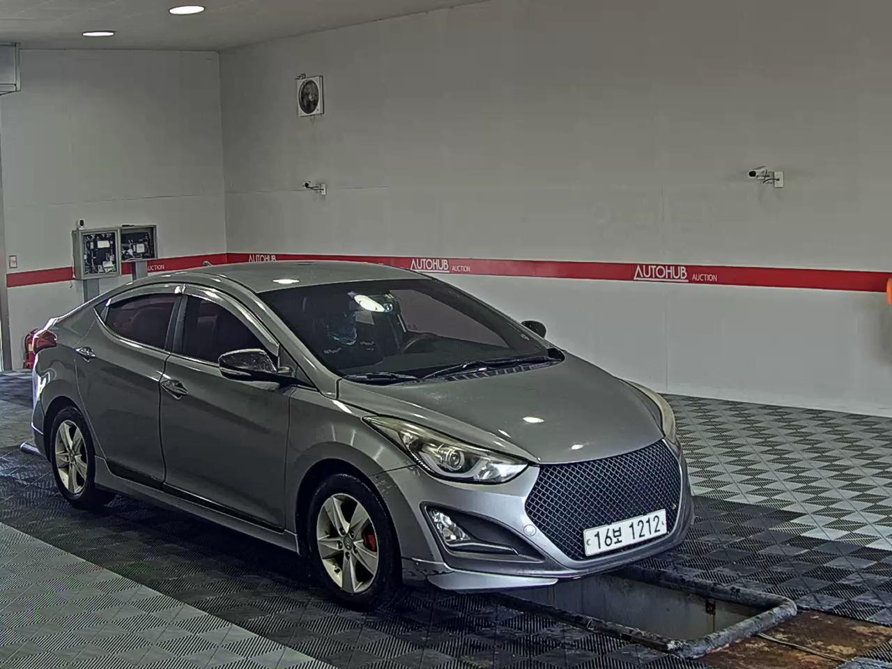 2015 - hyundai avante