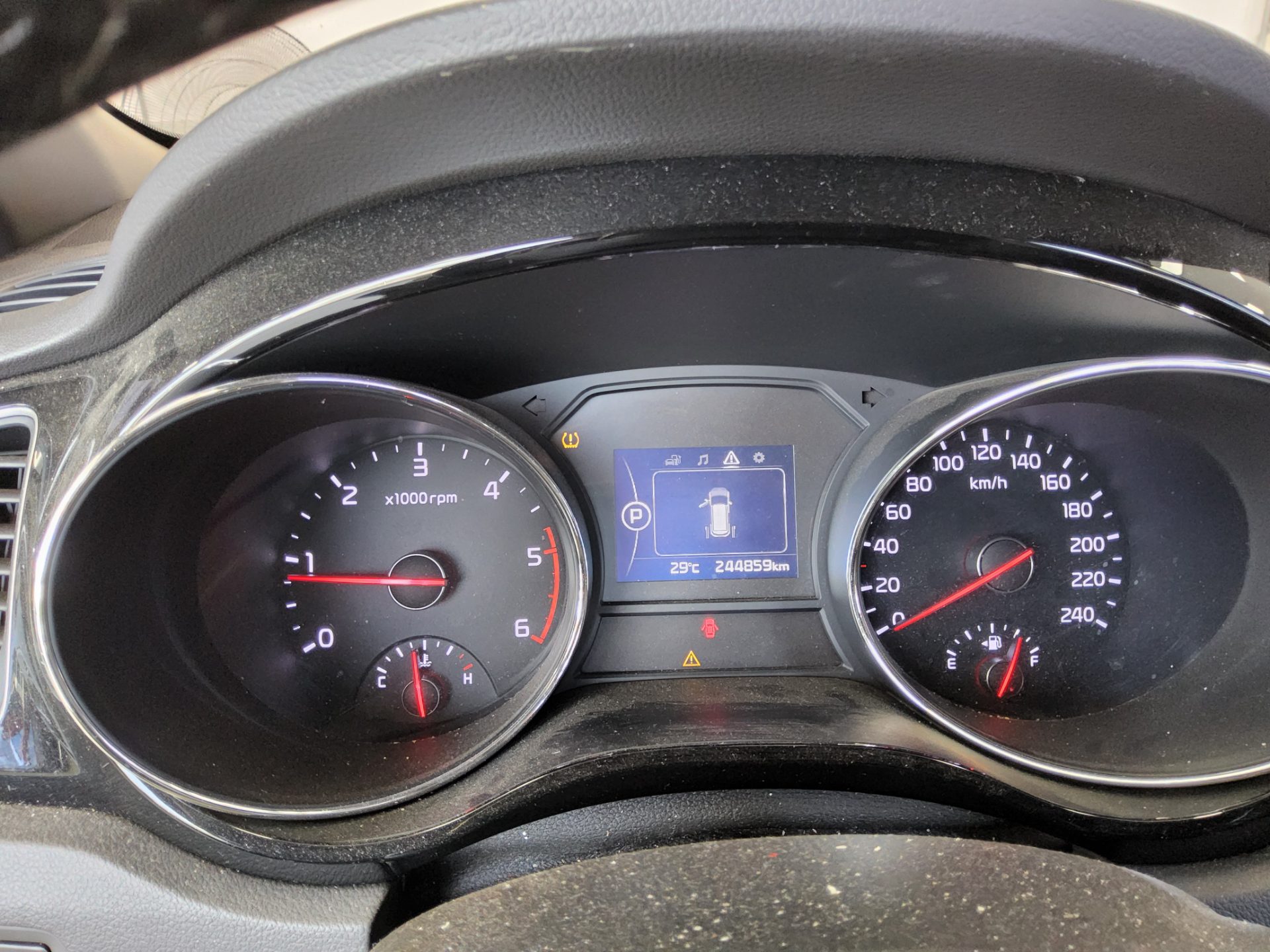 2016 - kia carnival