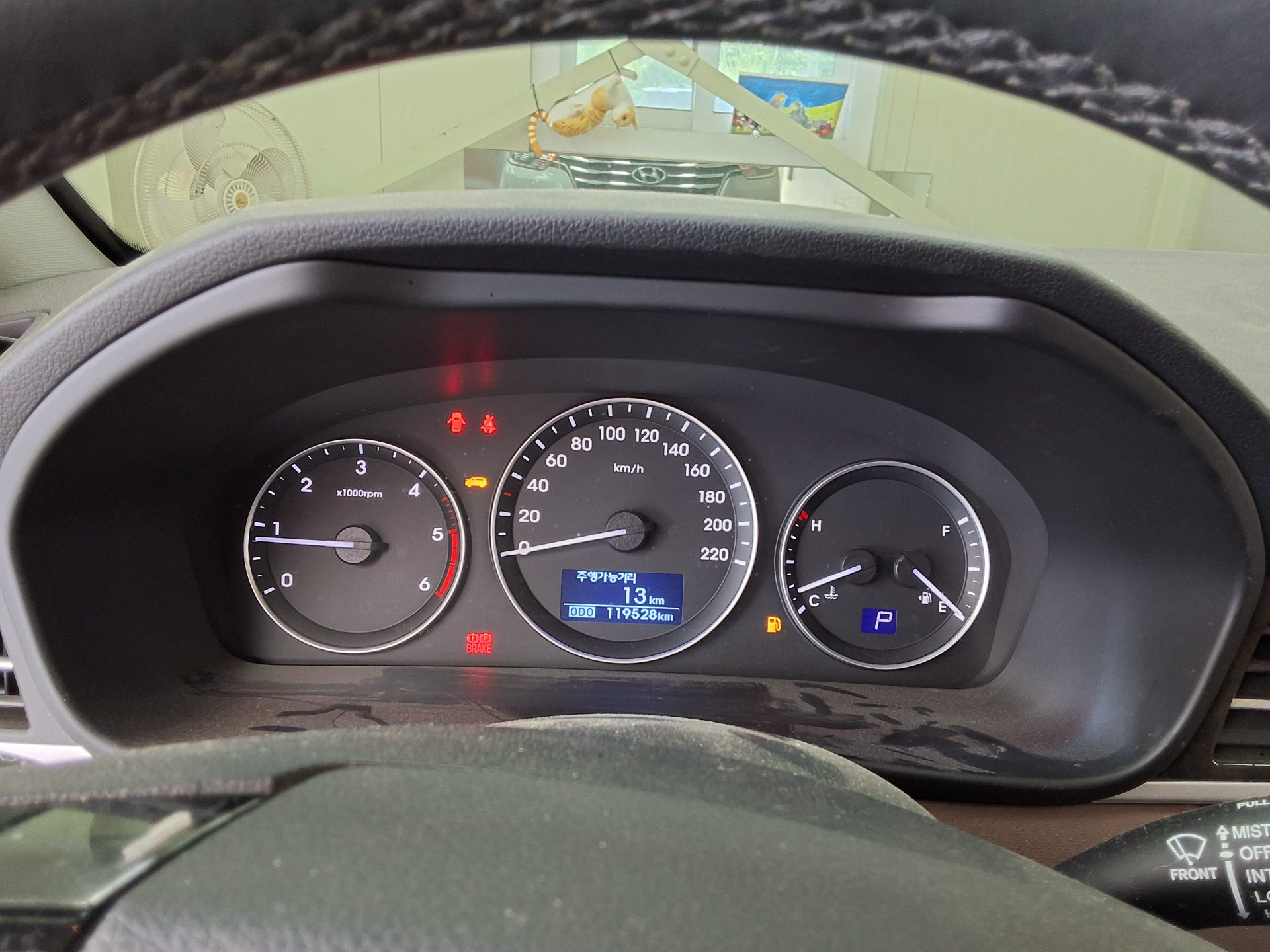 2019 - hyundai grand starex