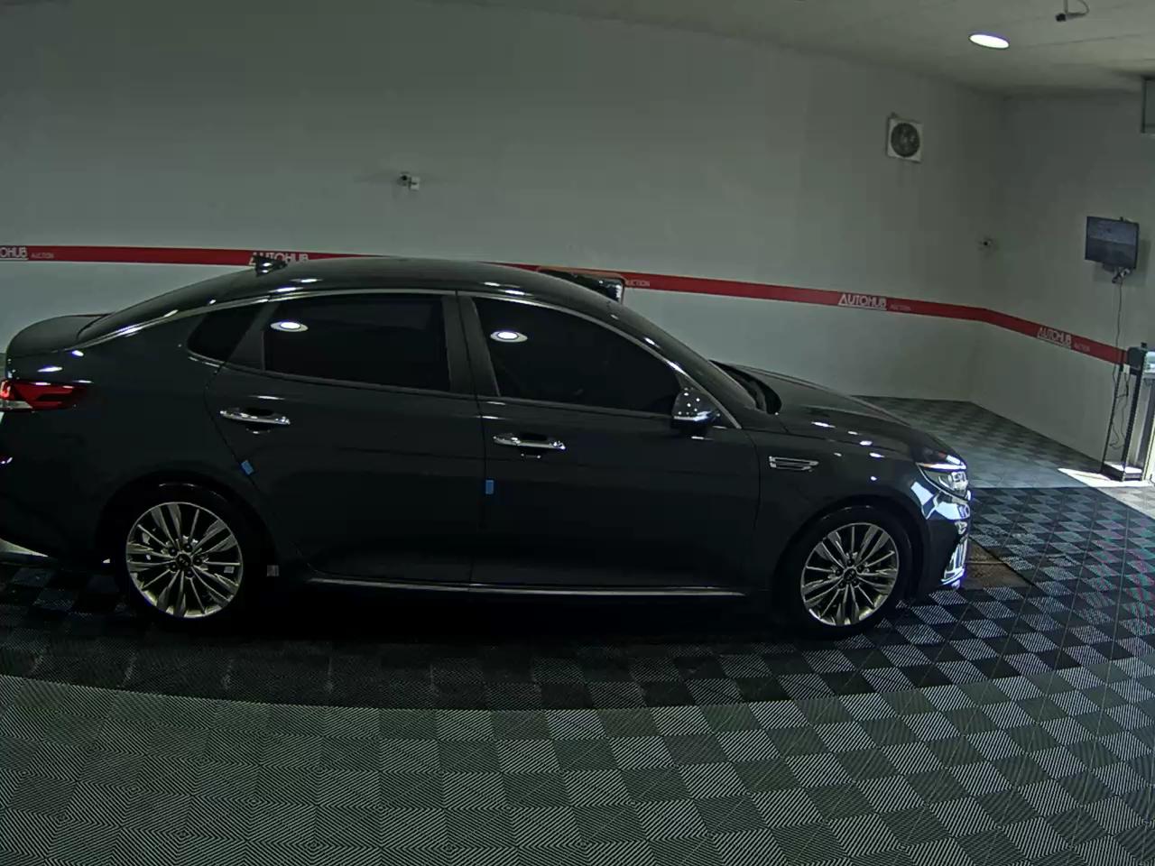 2020 - kia k5