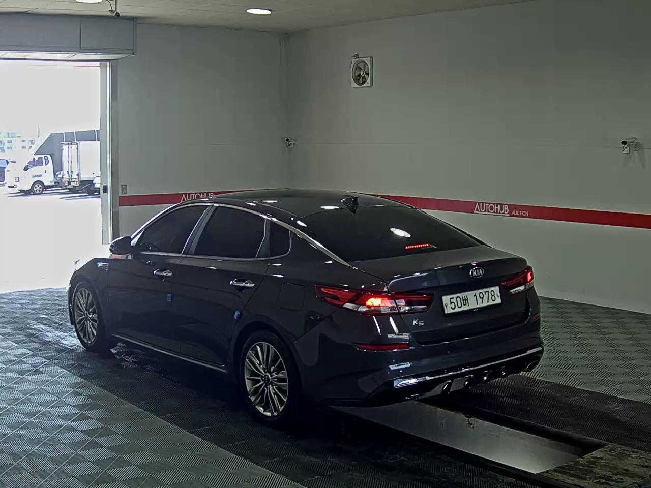 2020 - kia k5