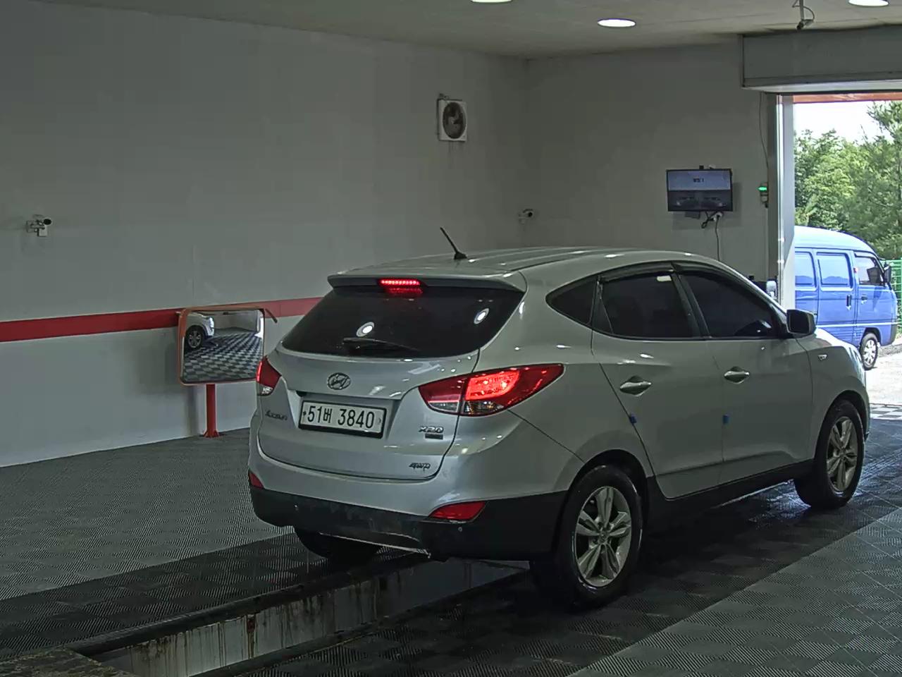 2010 - hyundai tucson