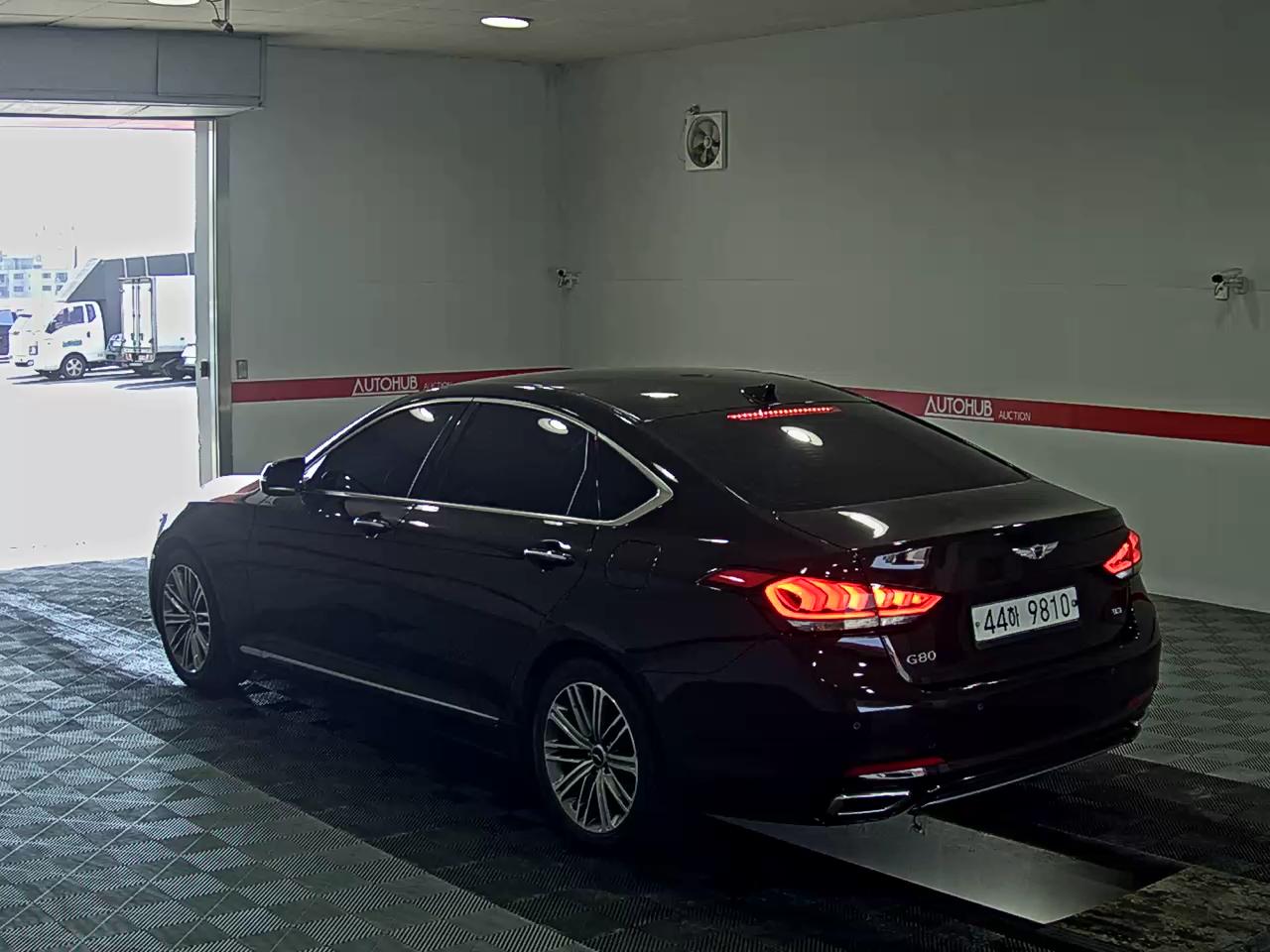 2018 - genesis g80