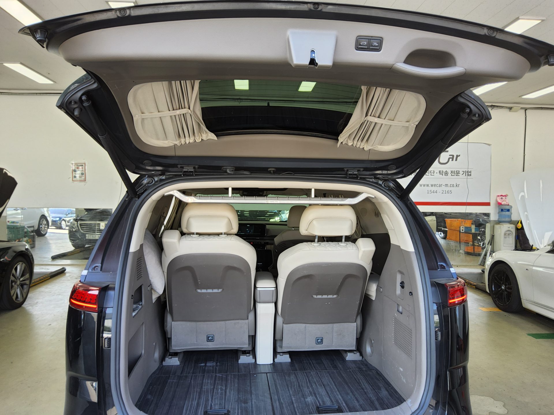 2022 - kia carnival