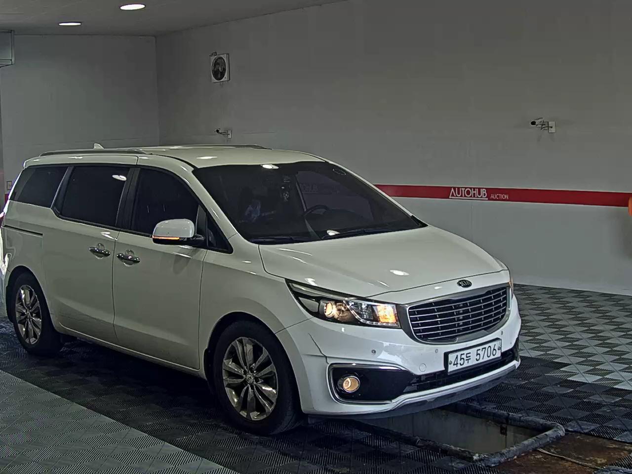 2016 - kia carnival