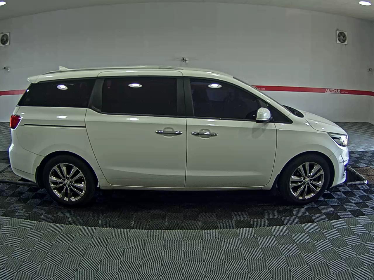 2016 - kia carnival