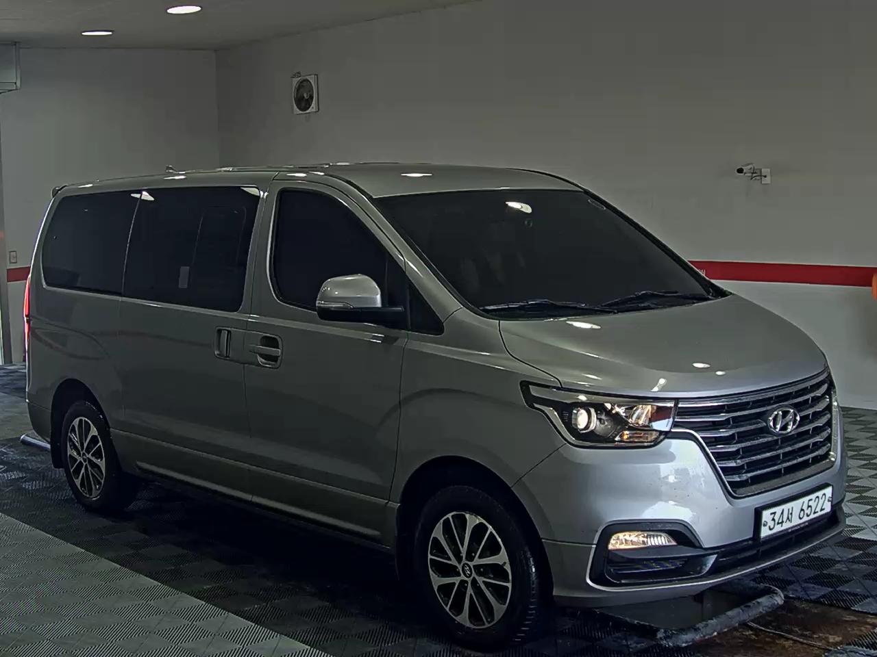 2019 - hyundai grand starex