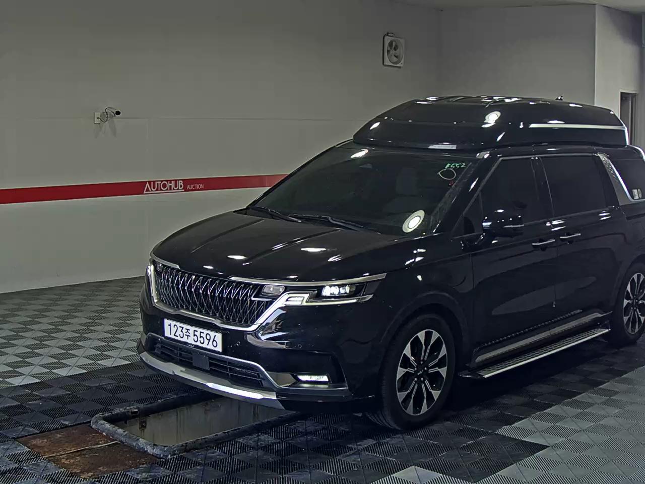 2022 - kia carnival