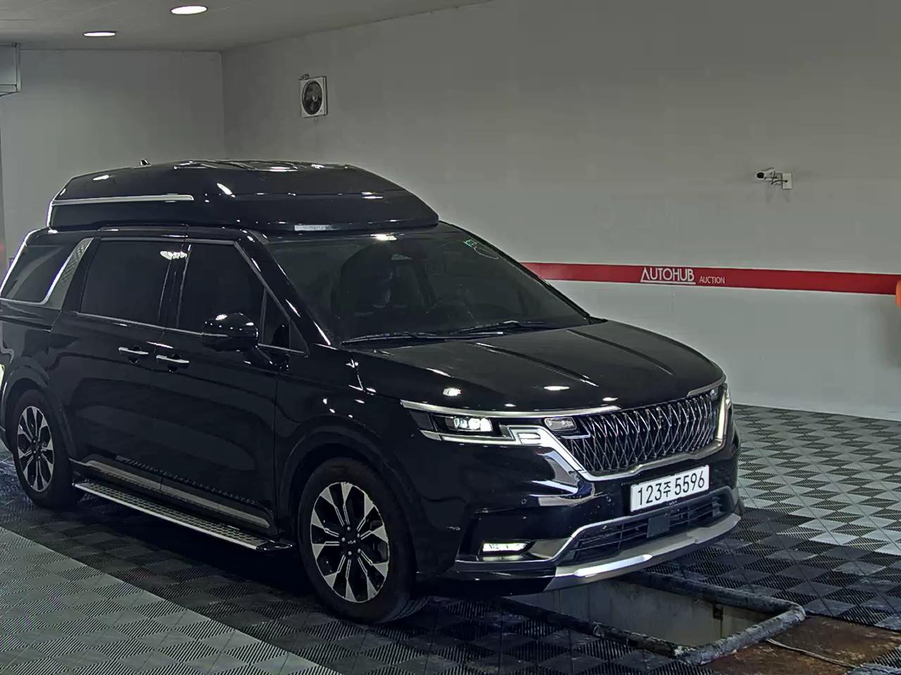 2022 - kia carnival
