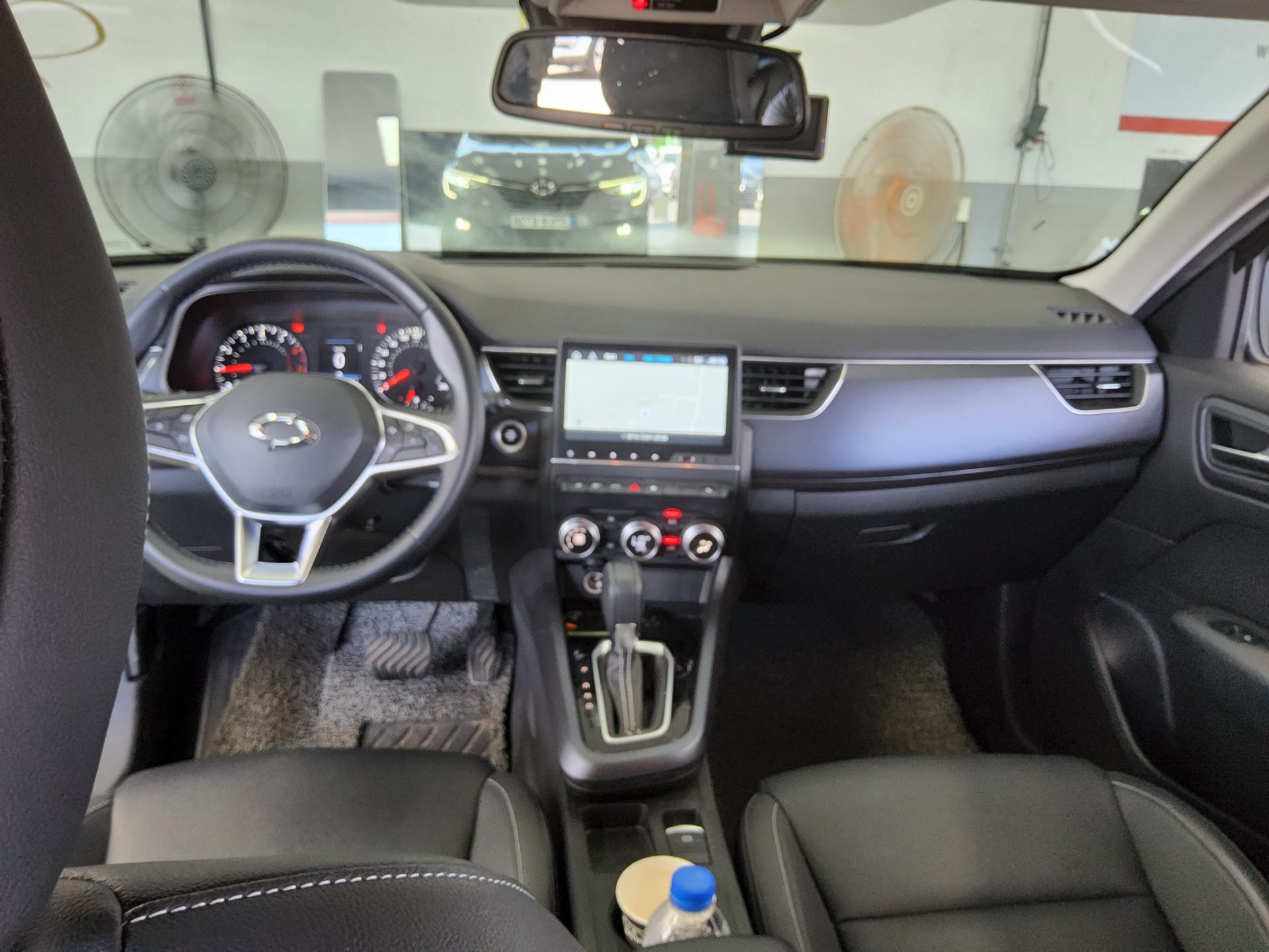 2020 - renault xm3