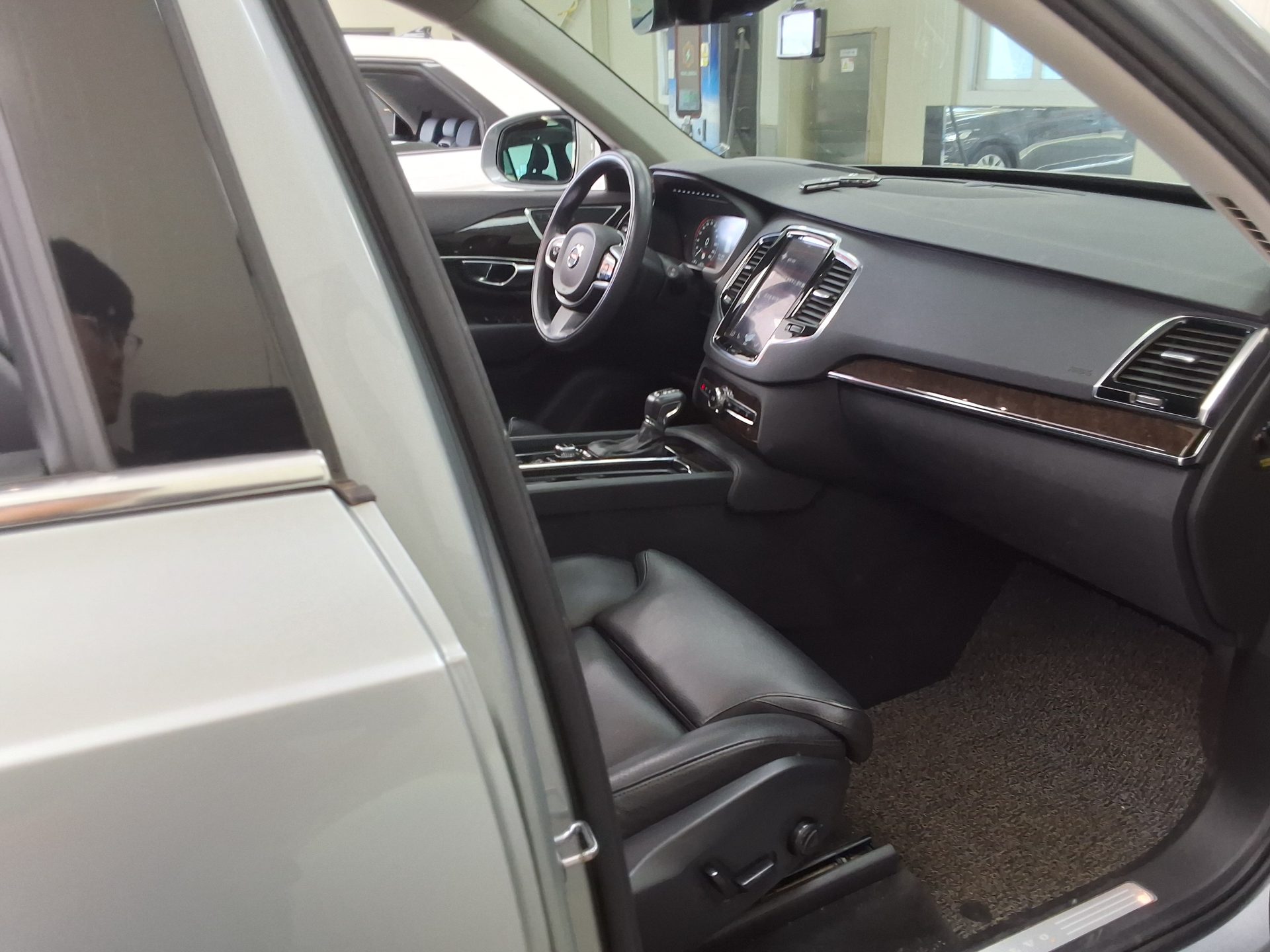 2017 - volvo xc90