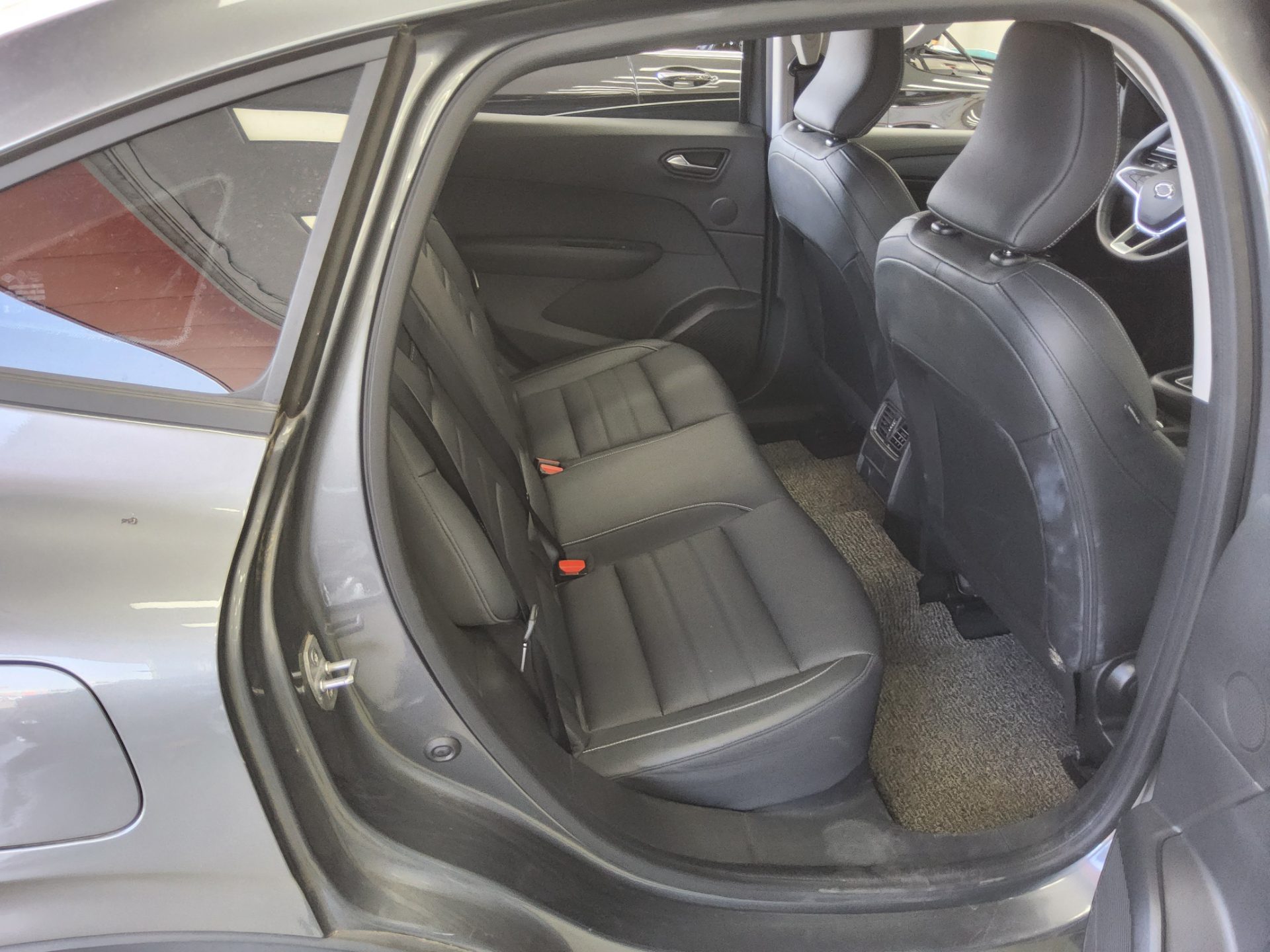 2020 - renault xm3