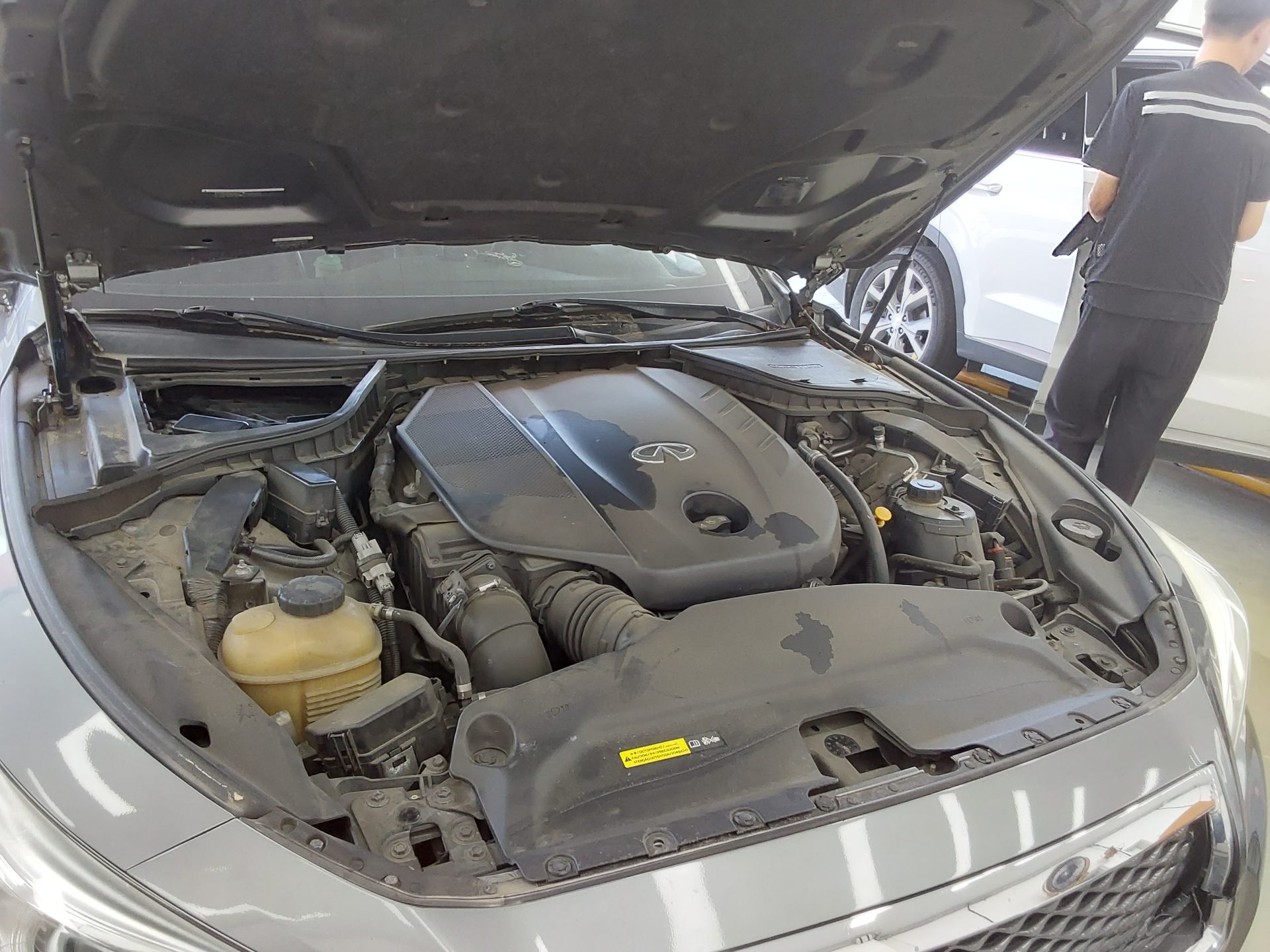 2016 - infiniti q50