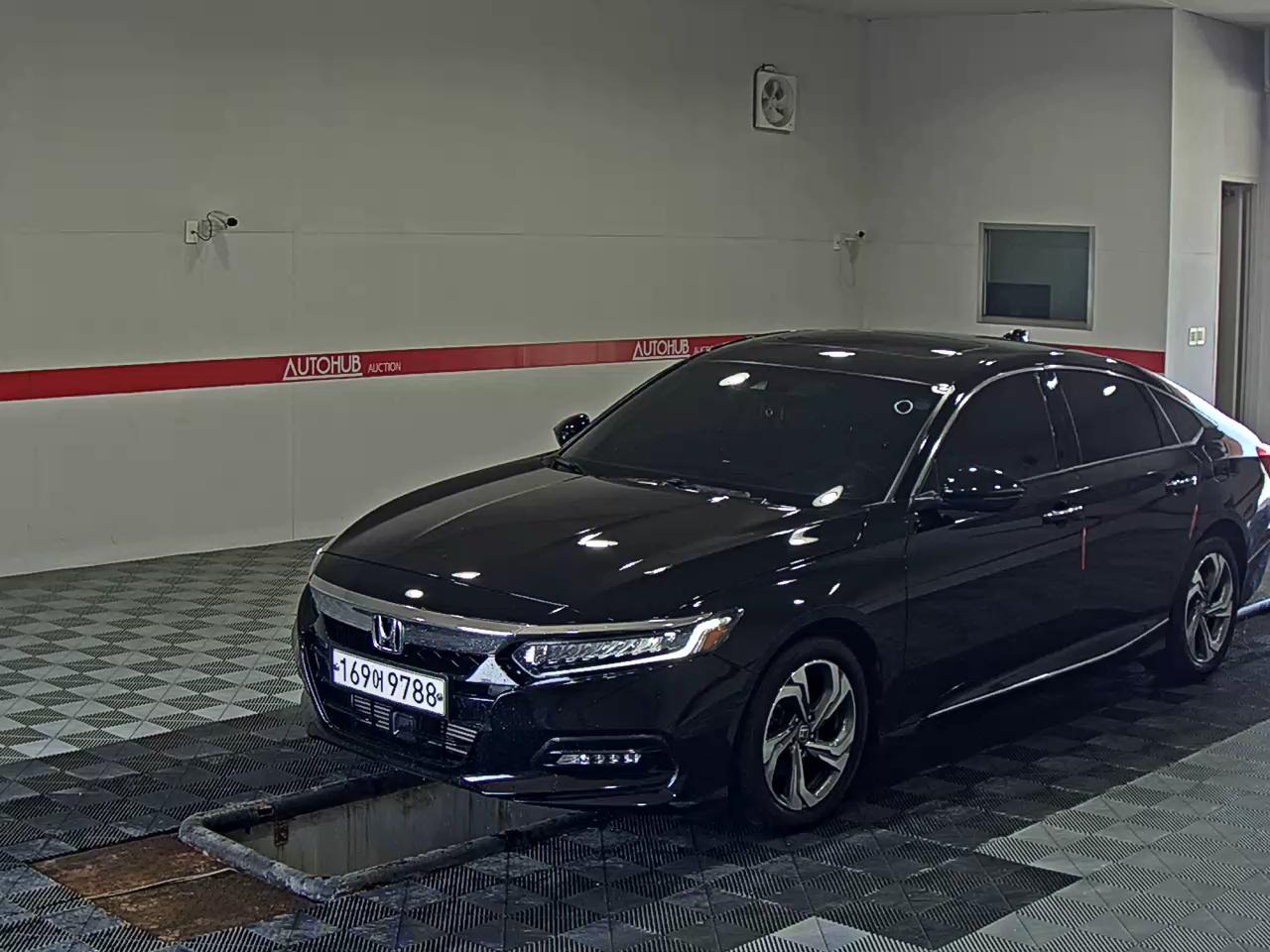 2019 - honda accord