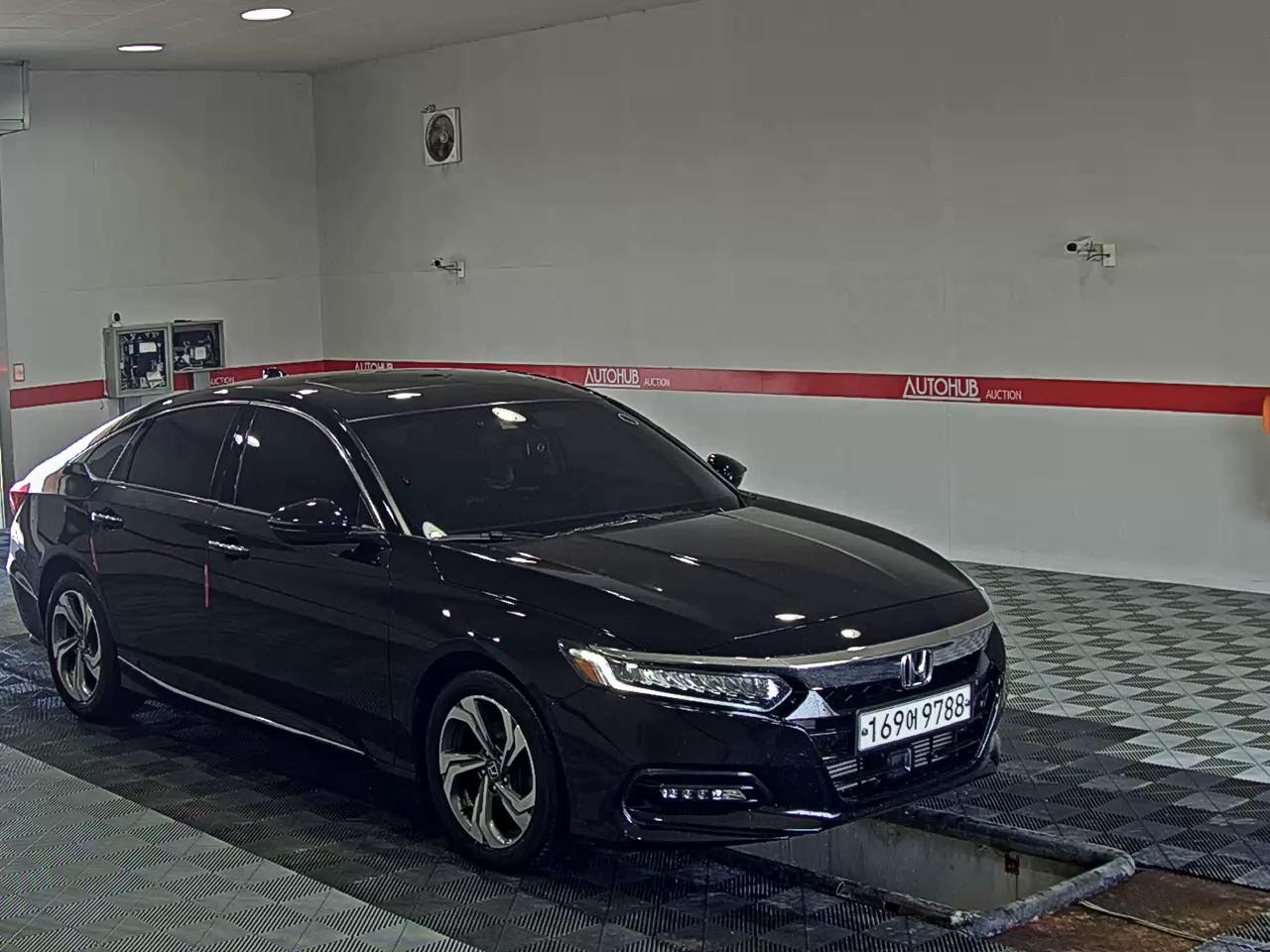 2019 - honda accord