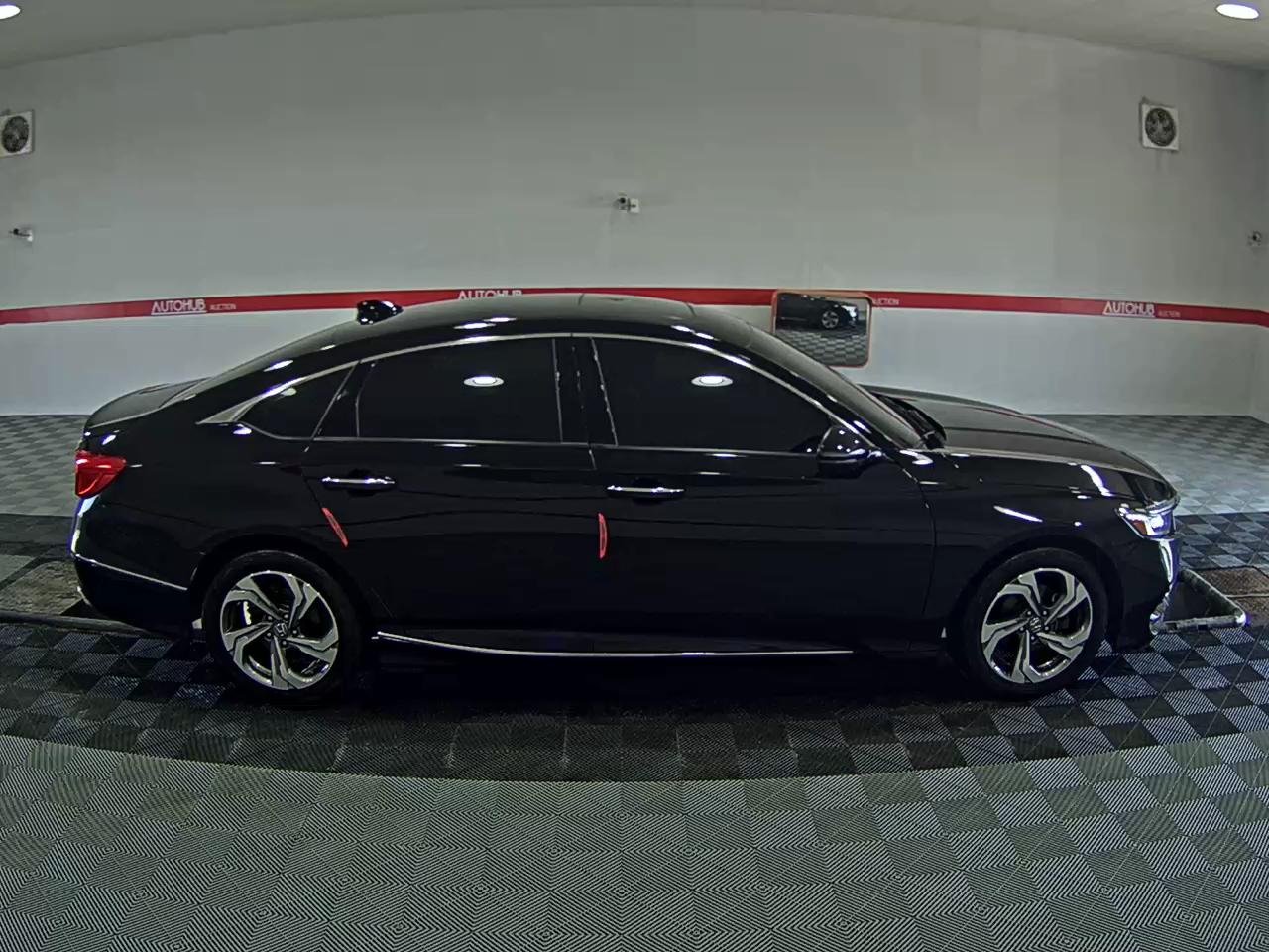 2019 - honda accord