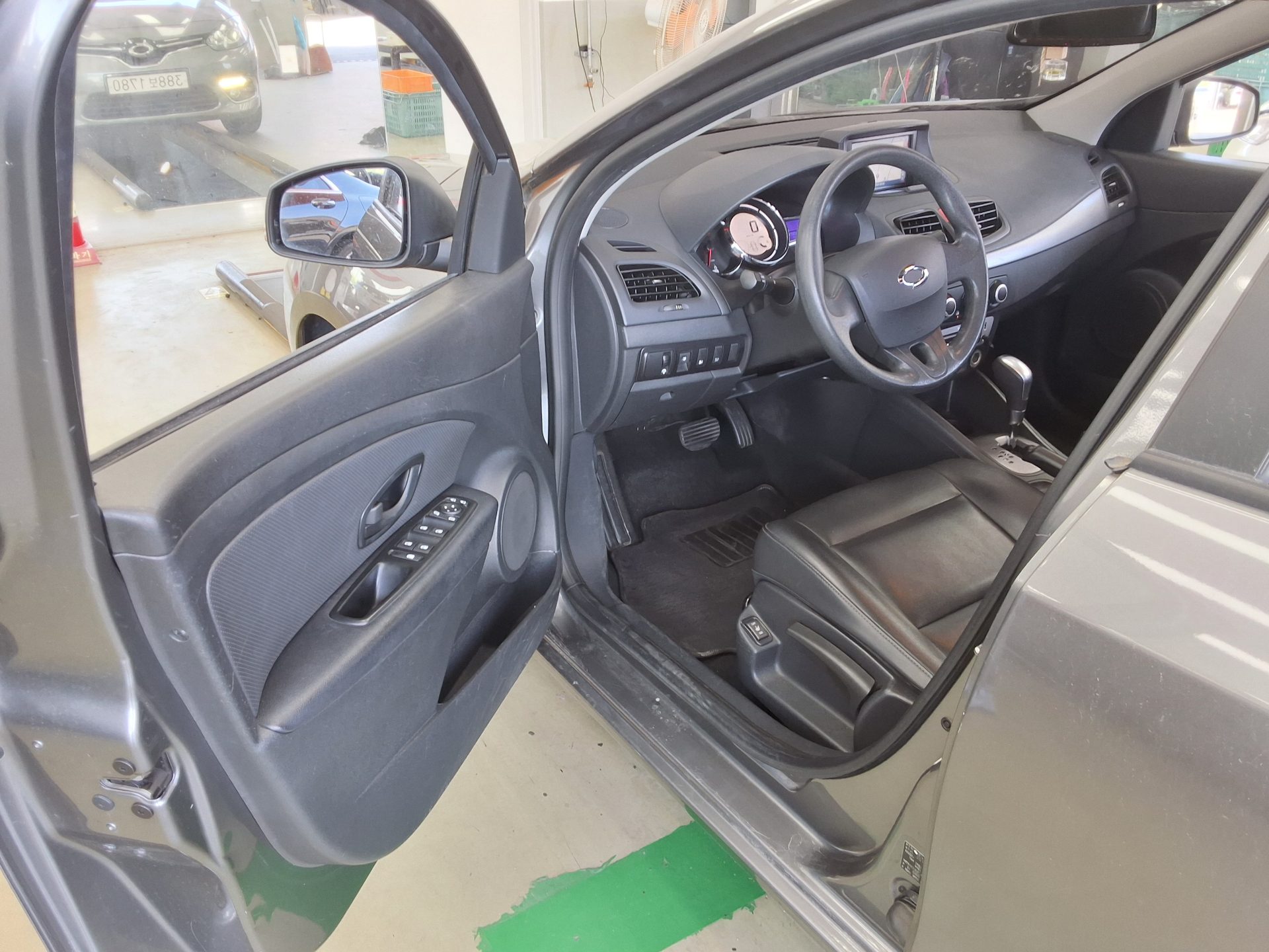 2019 - renault sm3