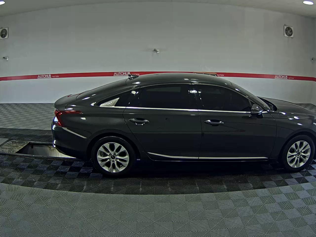 2023 - kia k8