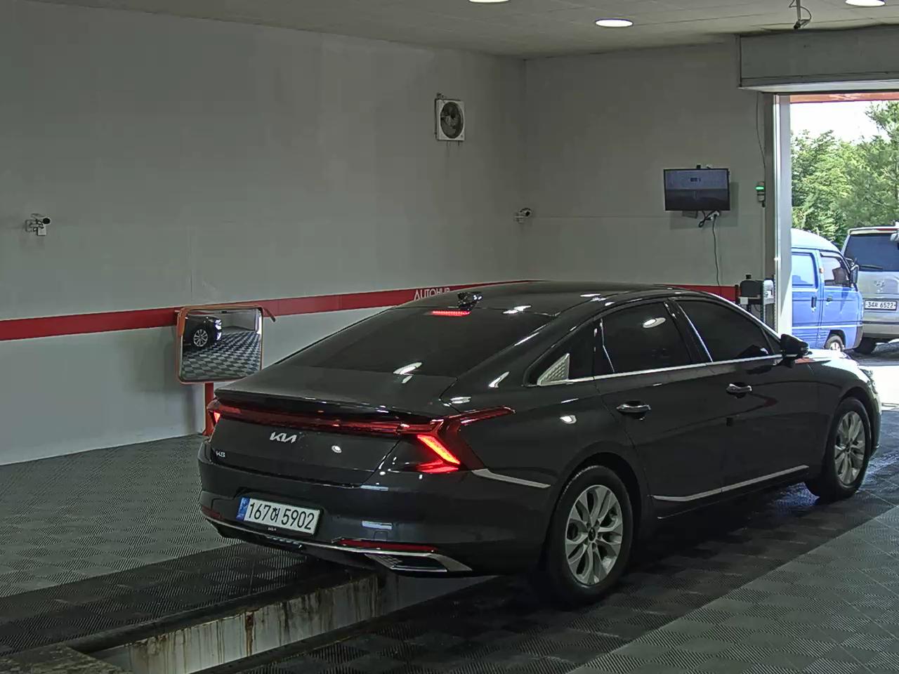 2023 - kia k8