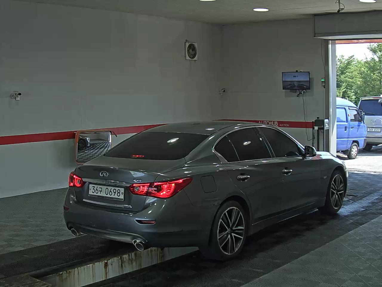 2016 - infiniti q50