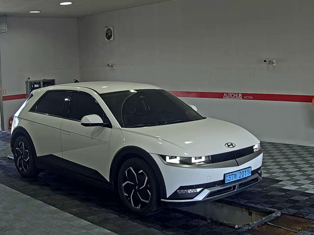 2023 - hyundai ioniq