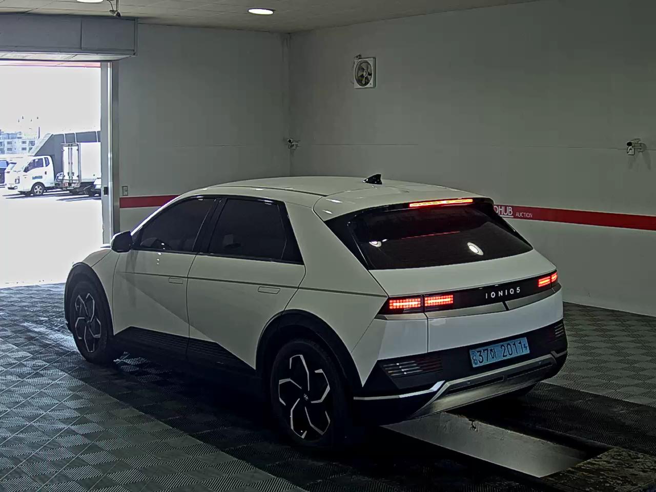 2023 - hyundai ioniq