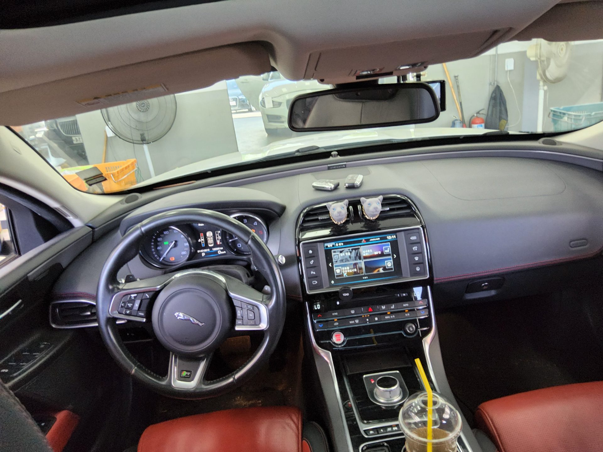 2016 - jaguar xe