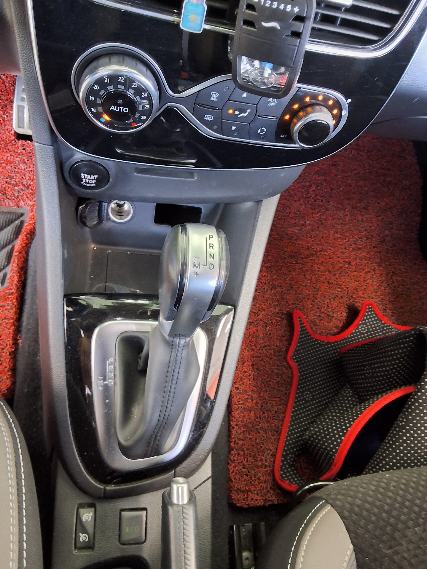 2018 - renault clio