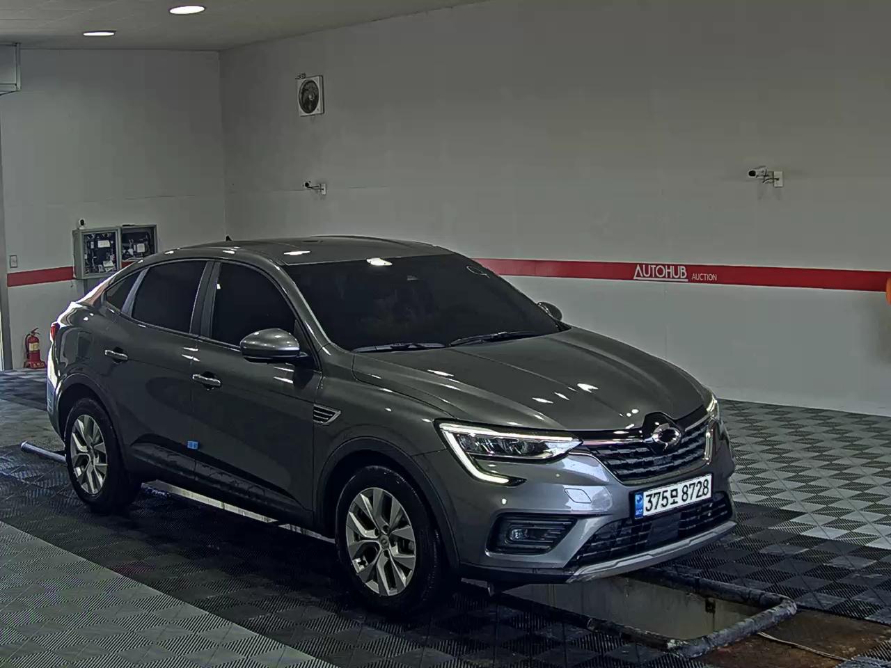 2020 - renault xm3