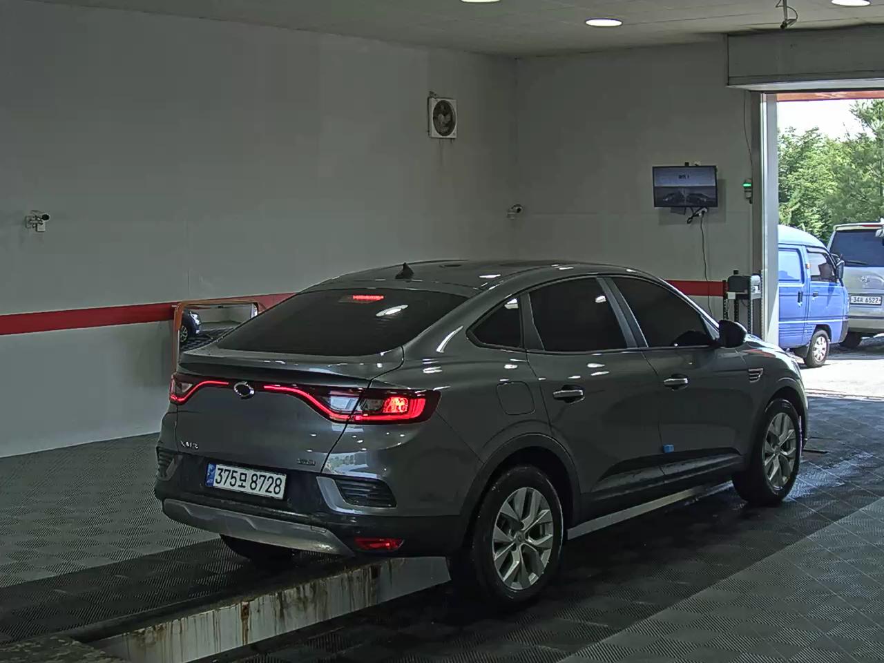 2020 - renault xm3