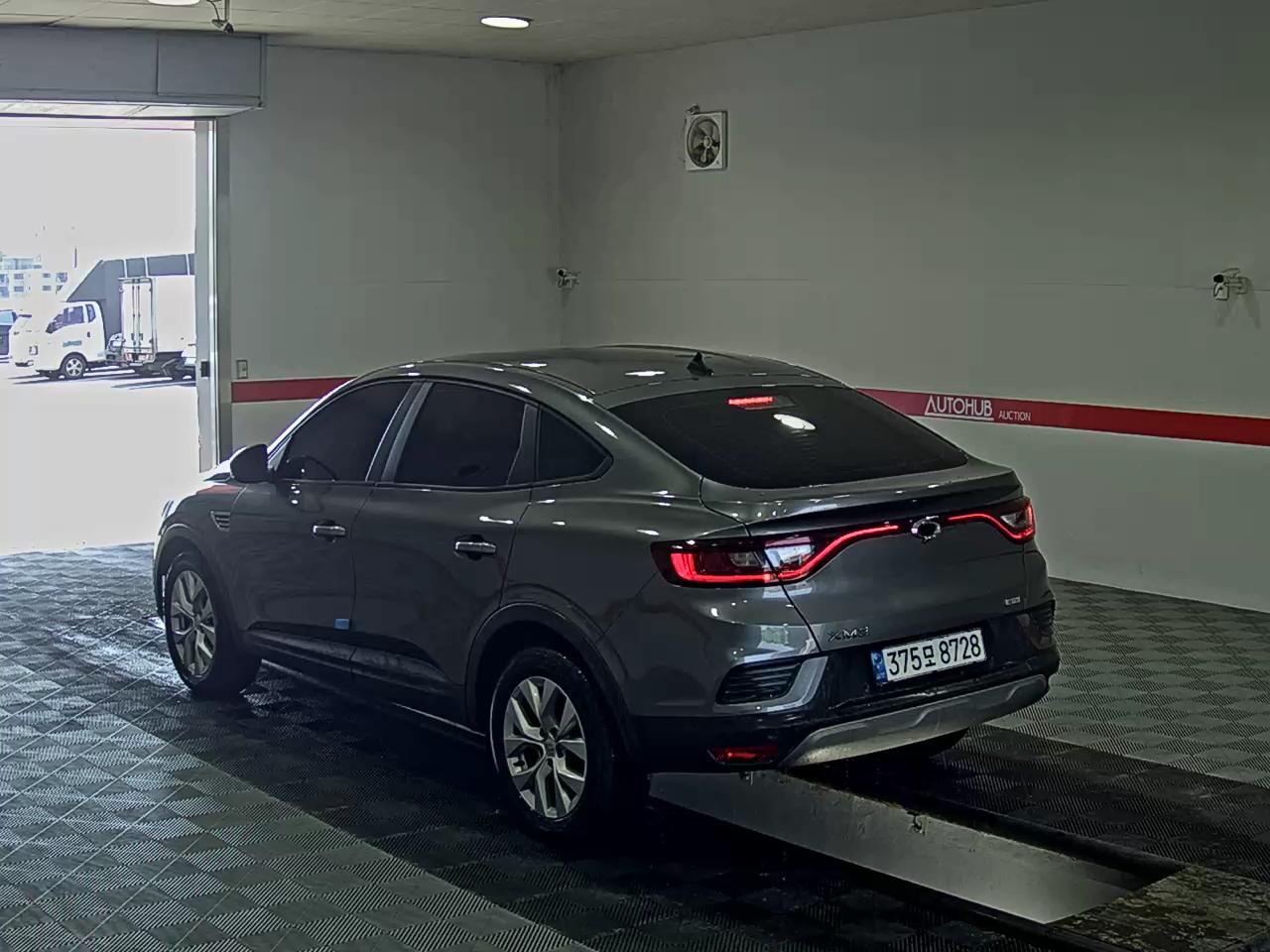 2020 - renault xm3
