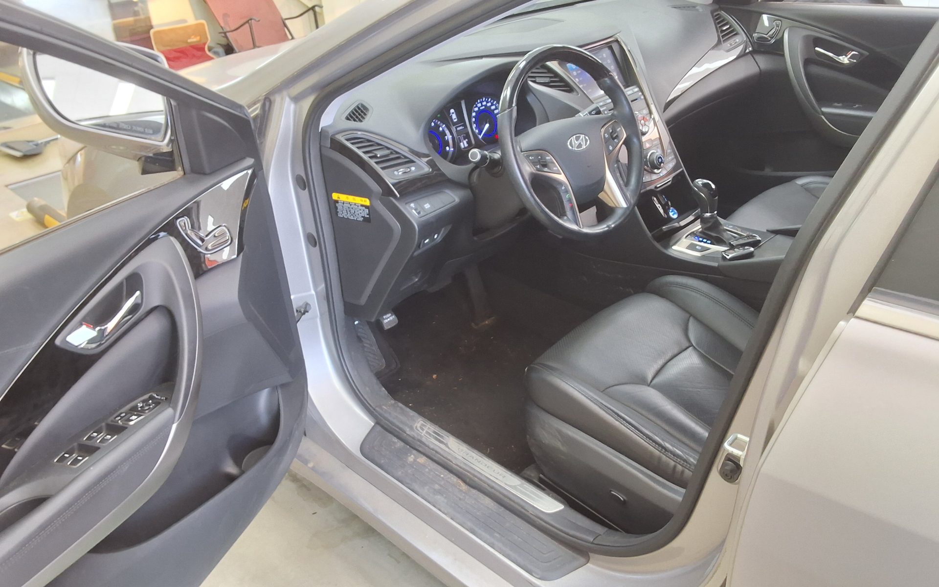 2014 - hyundai grandeur