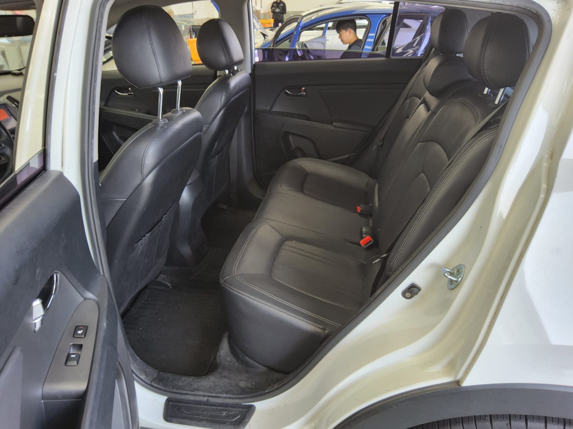 2012 - kia sportage