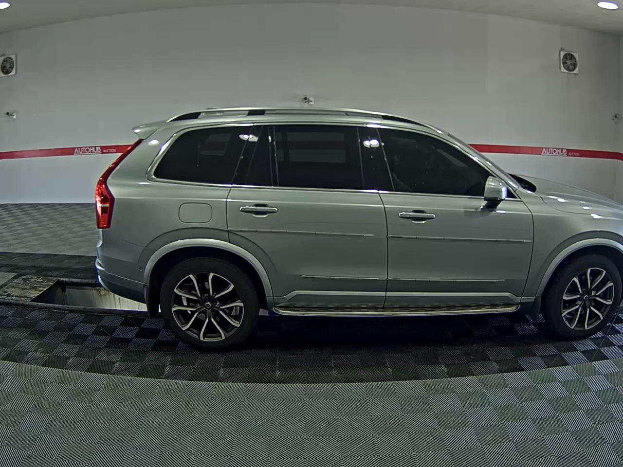 2017 - volvo xc90