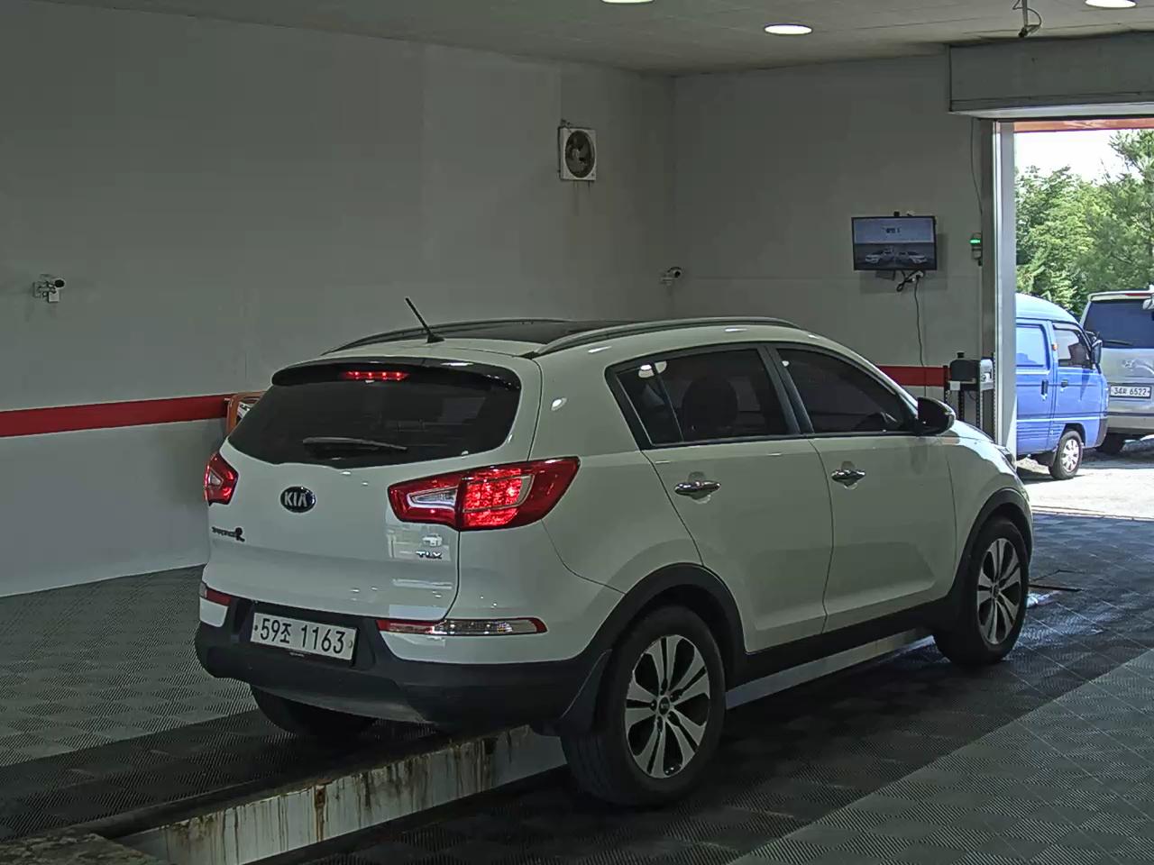 2012 - kia sportage