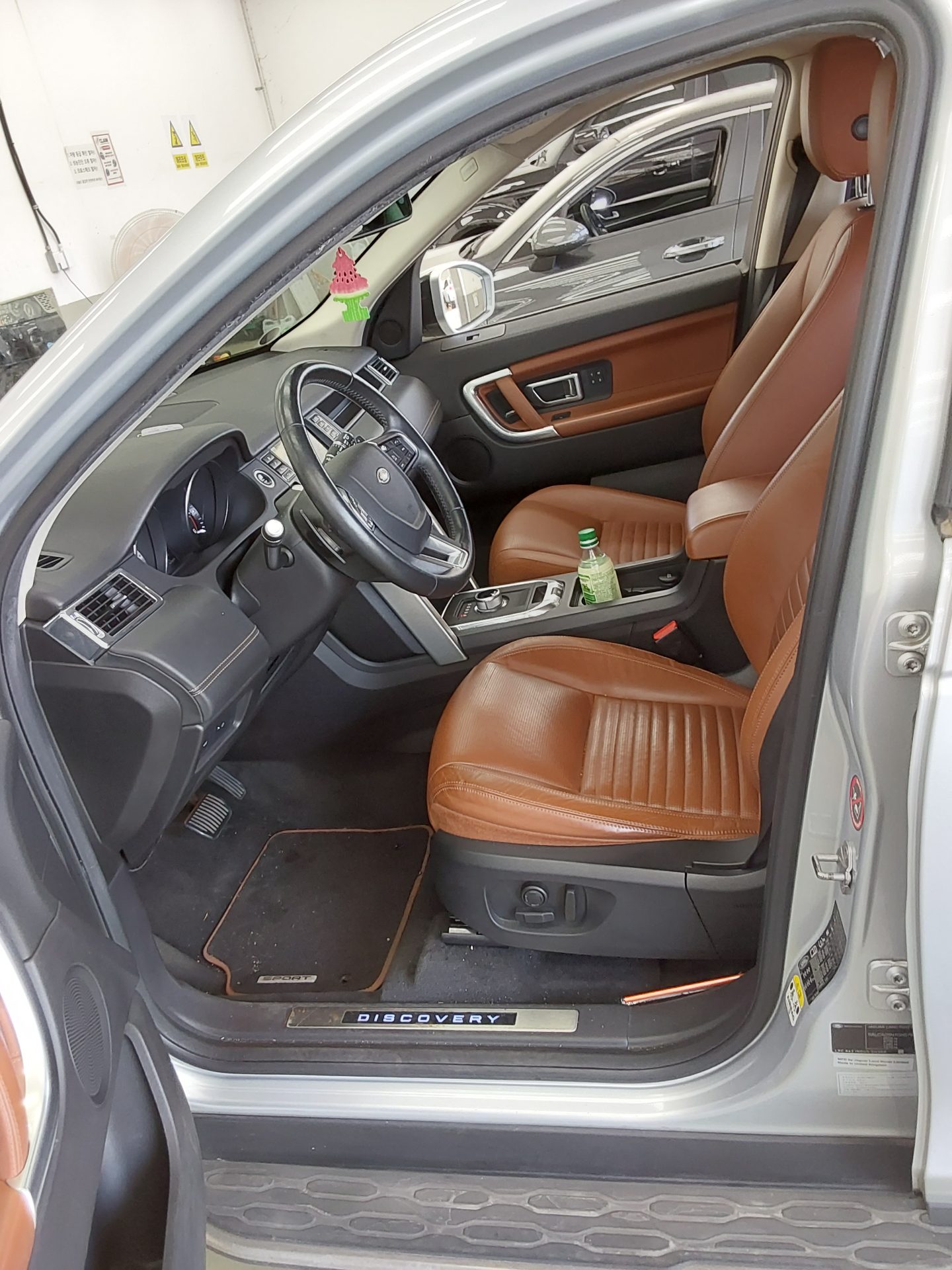 2016 - land rover discovery