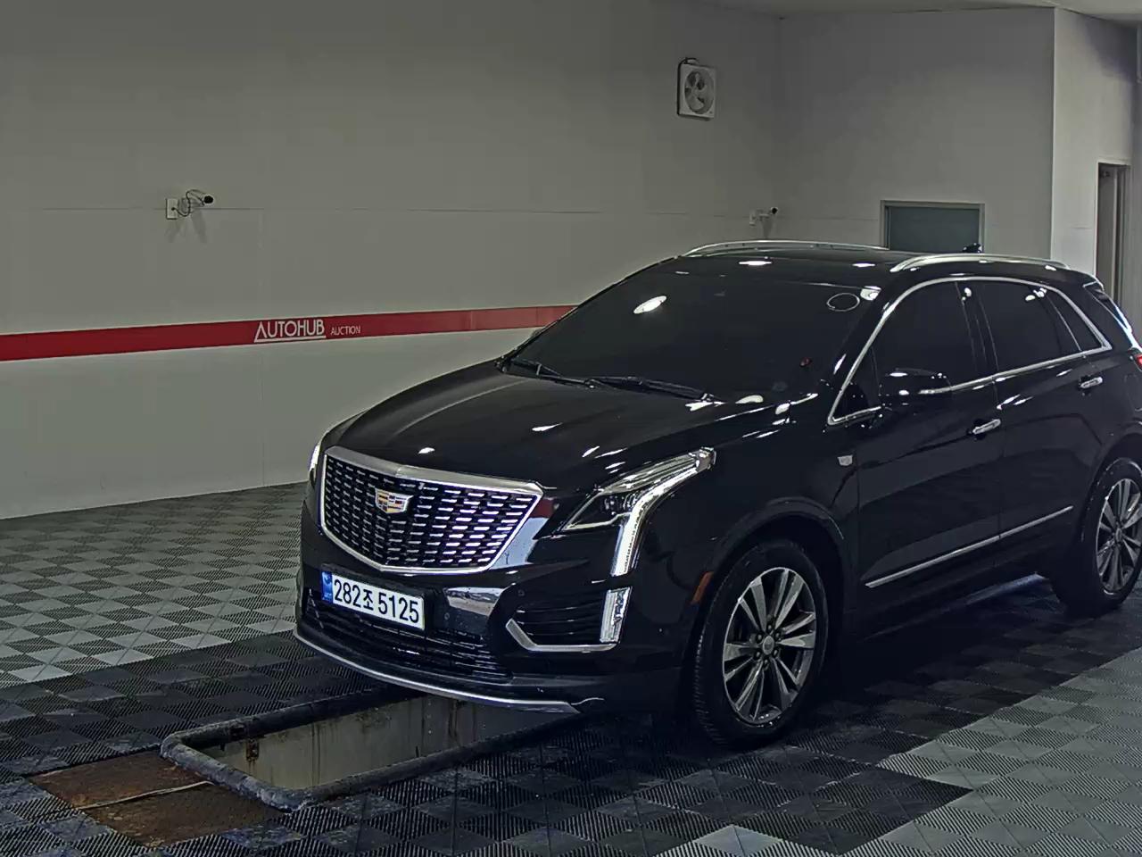 2020 - cadillac xt5